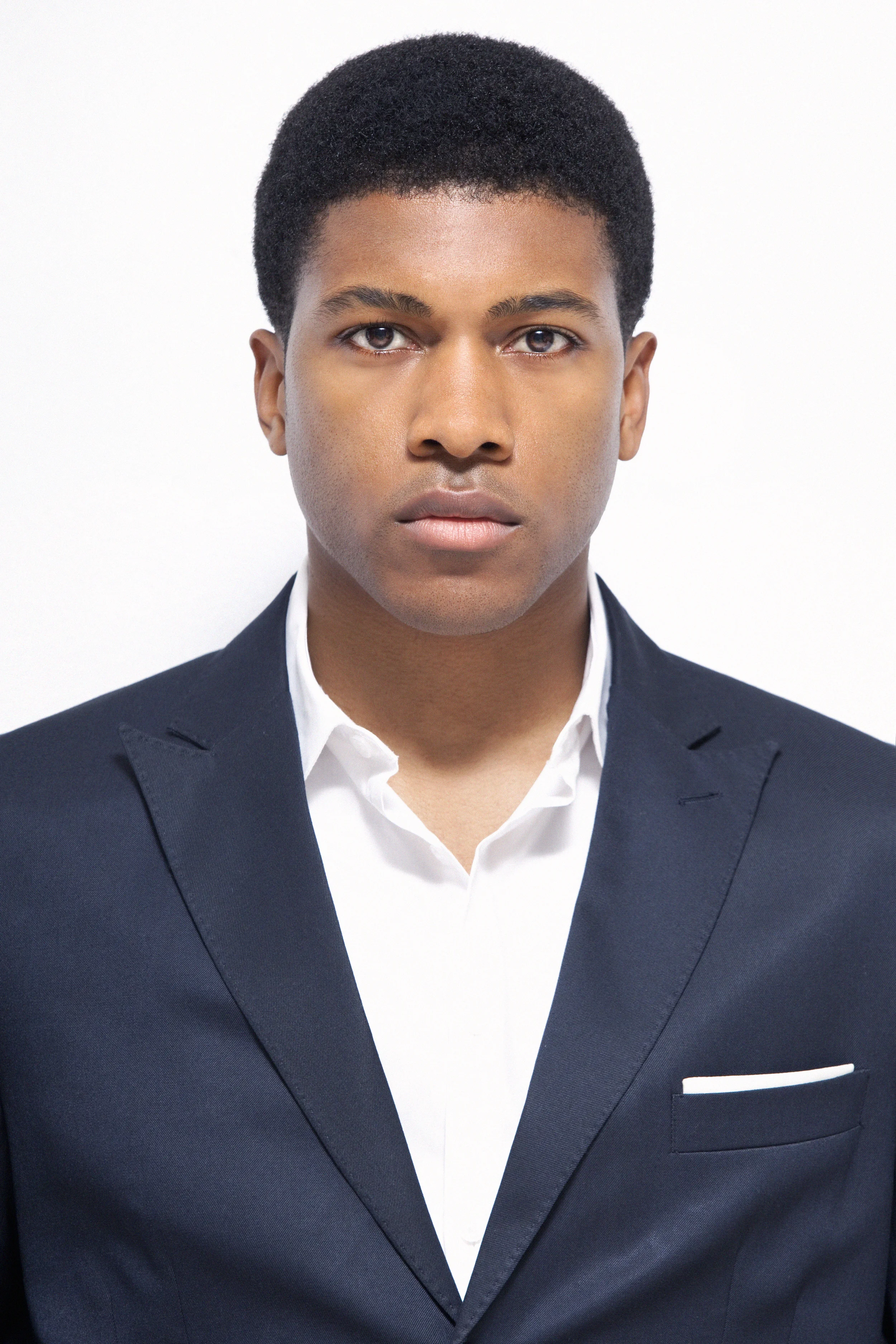 ELI GOREE - grooming x styling