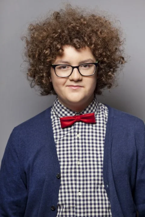 CLIVE HOLLOWAY - grooming x styling