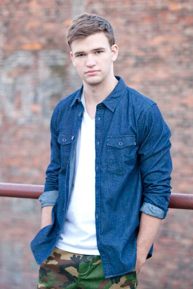 BURKELY DUFFIELD - grooming x styling