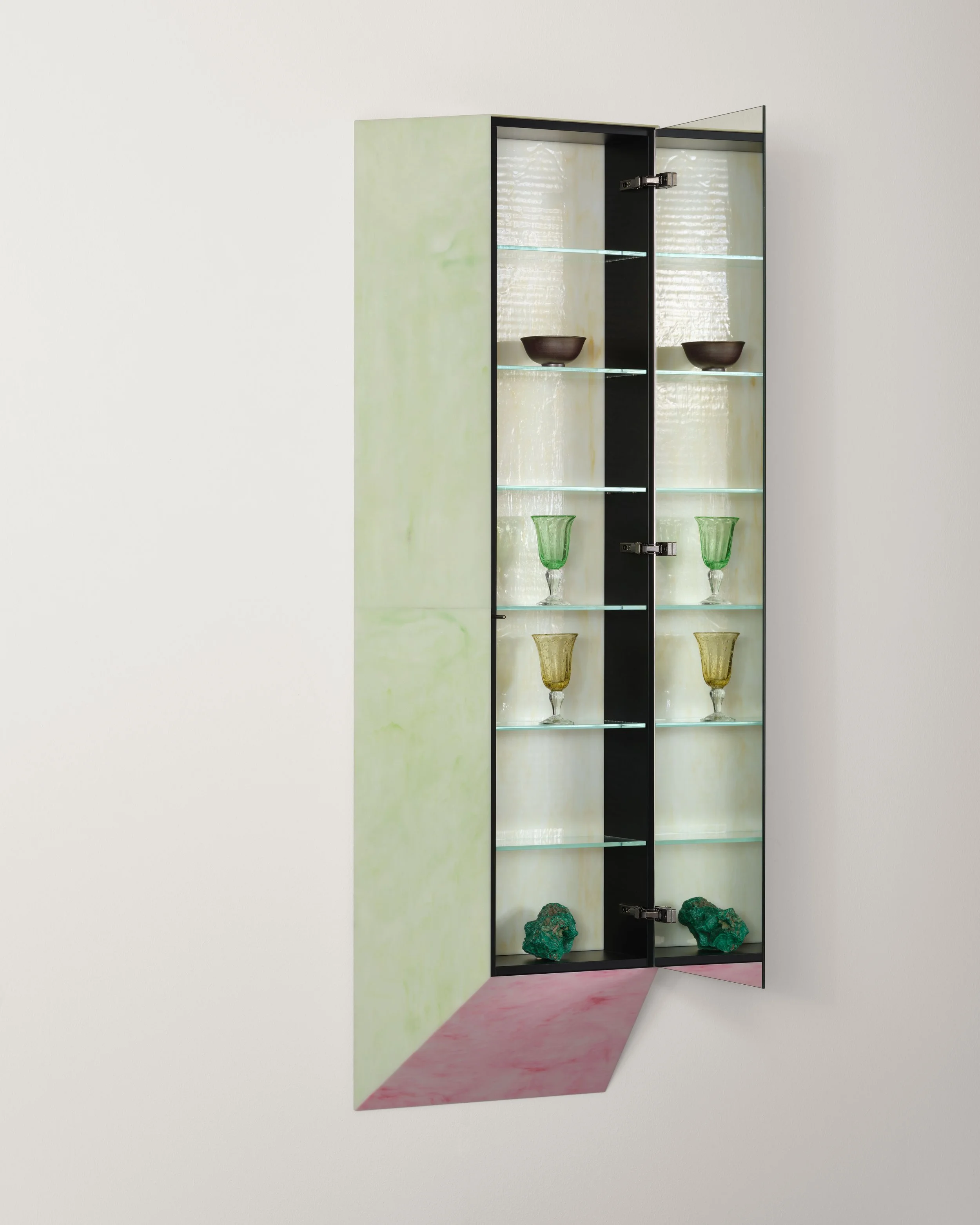REMIS_PatriciaUrquiola_mirror-cabinet (4).jpg