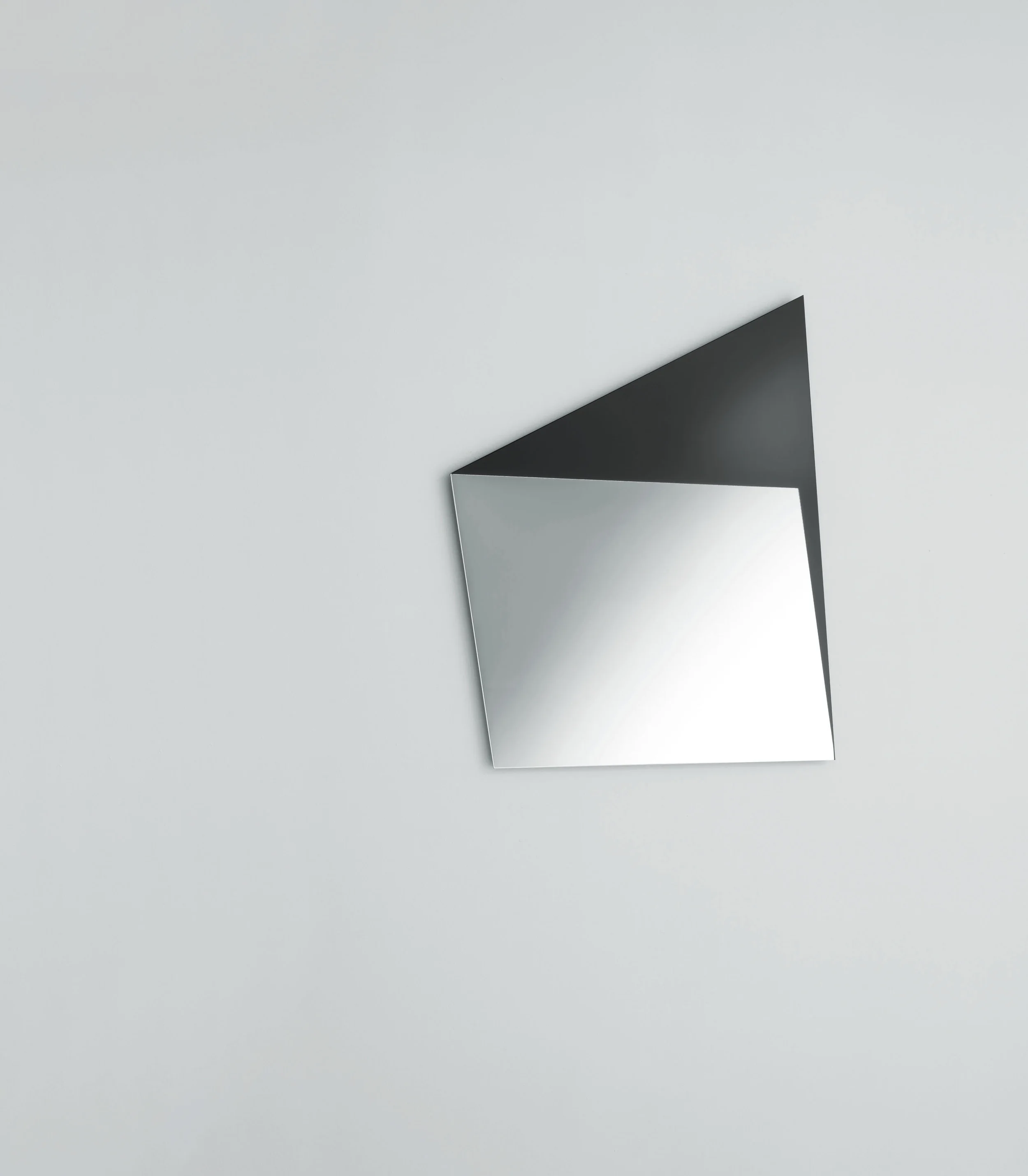 COSMOS PIRAMIDE SPECCHI-4.jpg