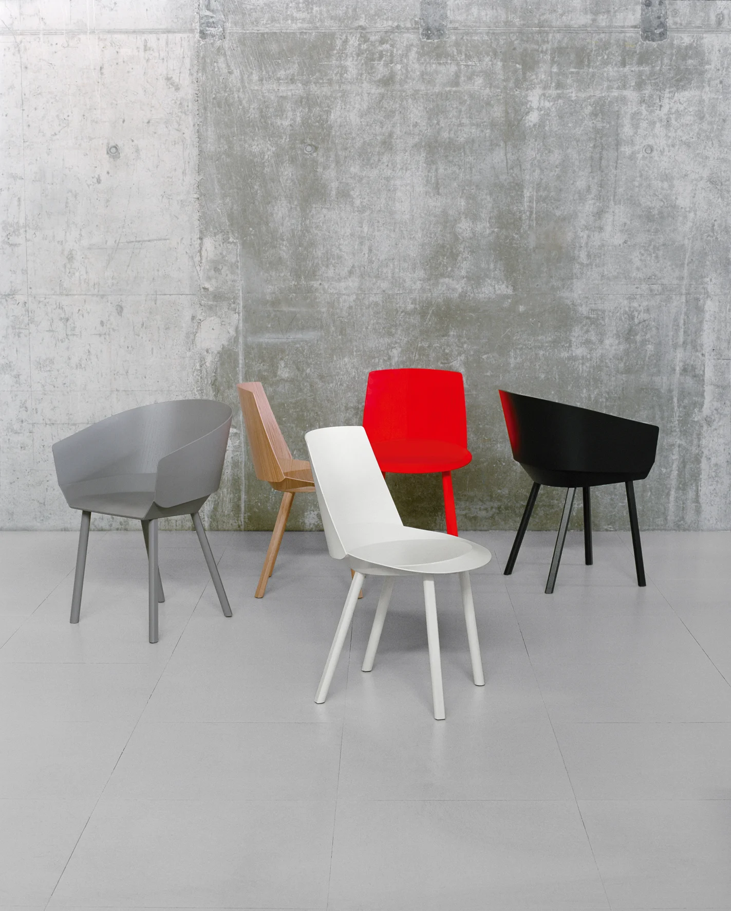 CH04_HOUDINI_chair_and_chair_with_armrest_group_colours.jpg