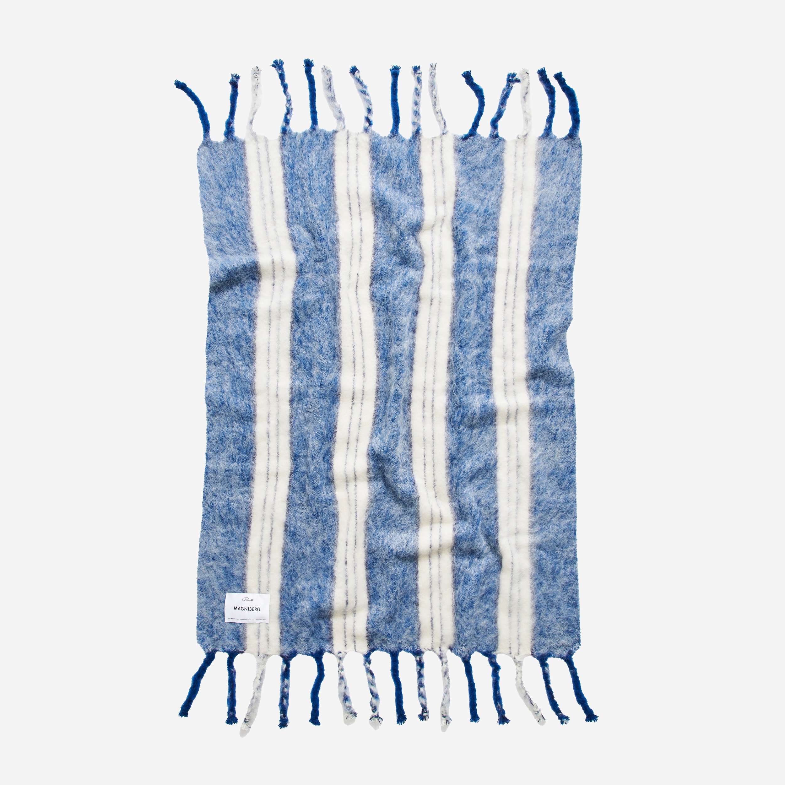 F_710084_C0769_Lady Blanket.jpeg