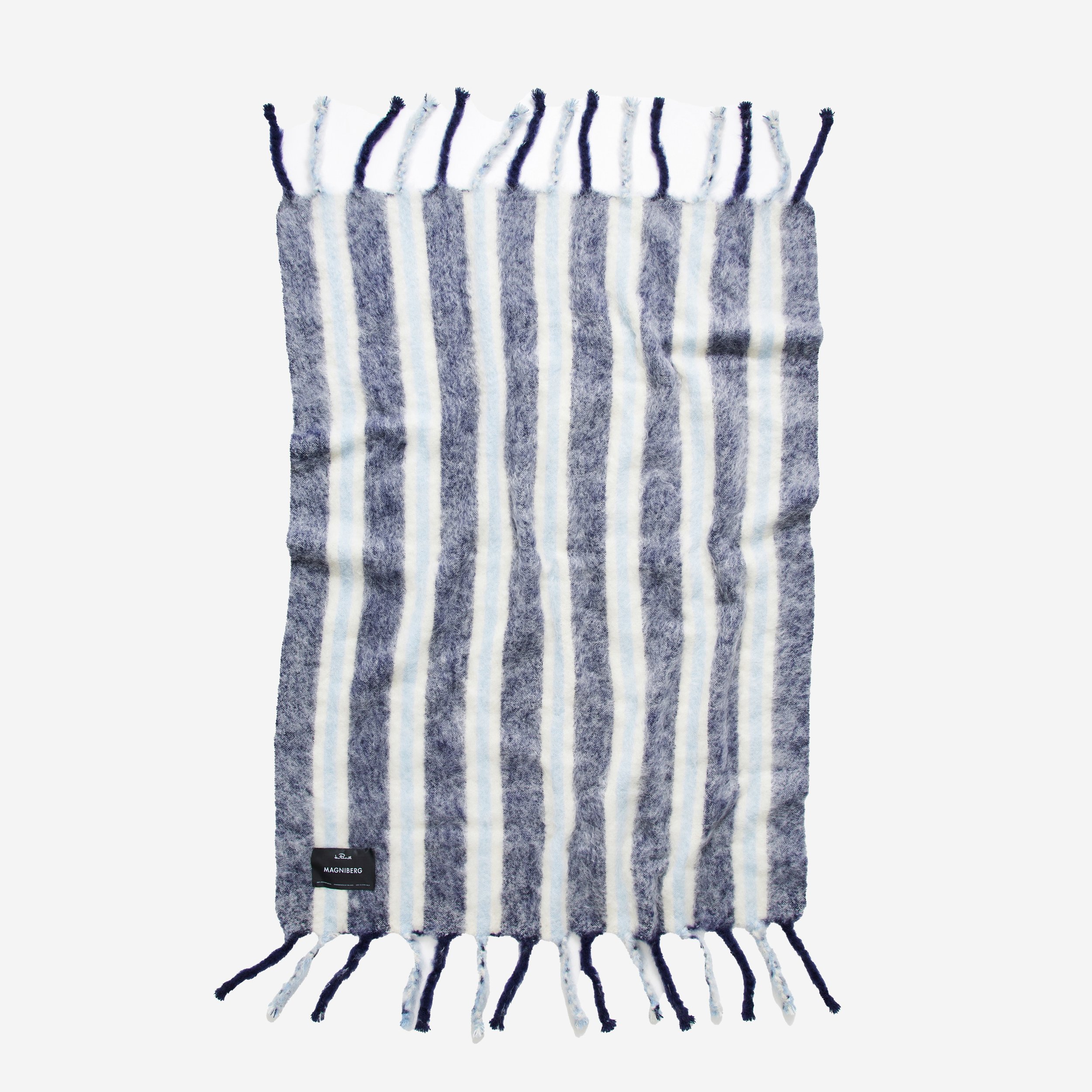 F_710084_C0759_Lady Blanket.jpeg