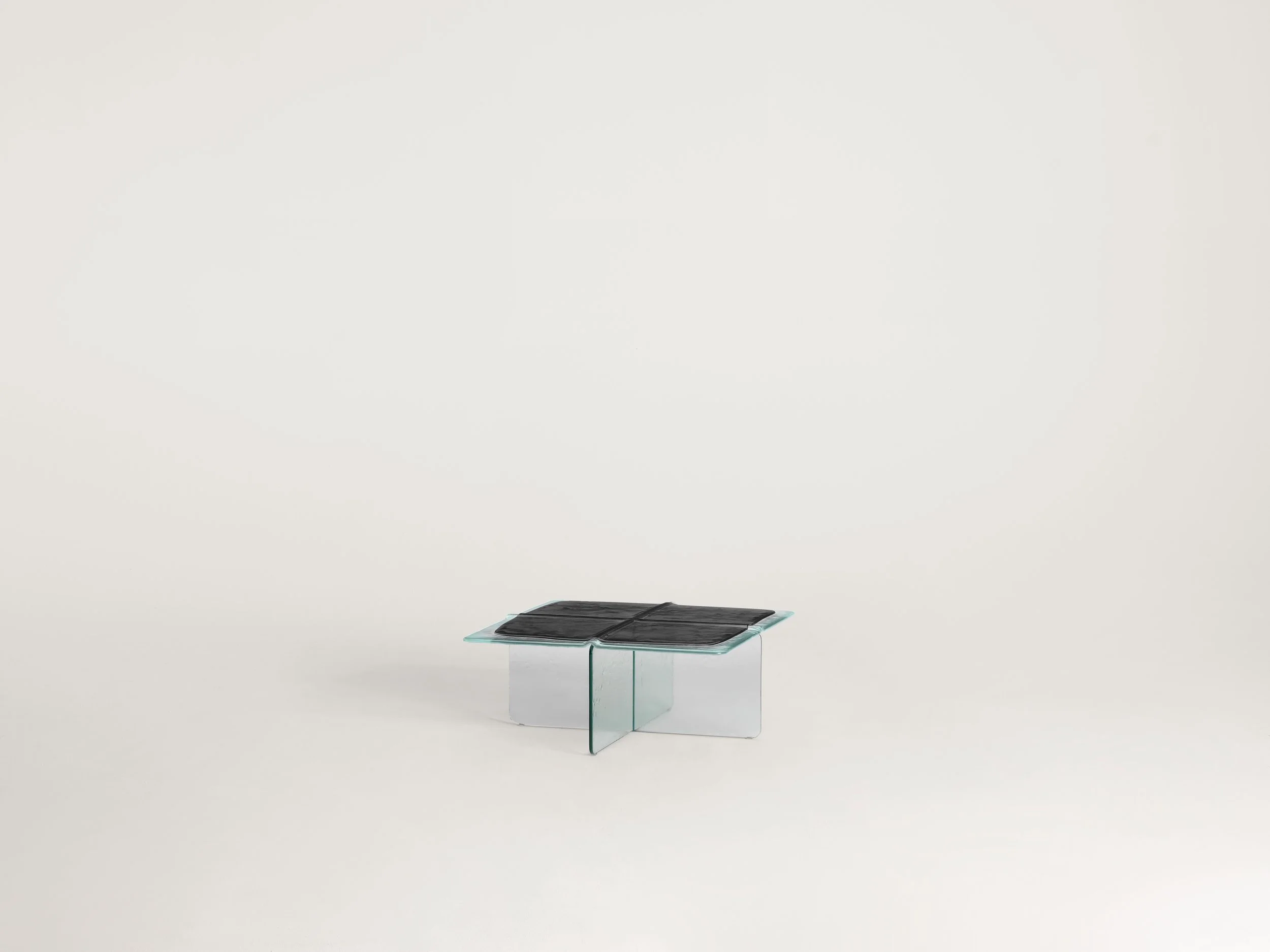 GLACIER_PatriciaUrquiola_low_table (4) .jpg