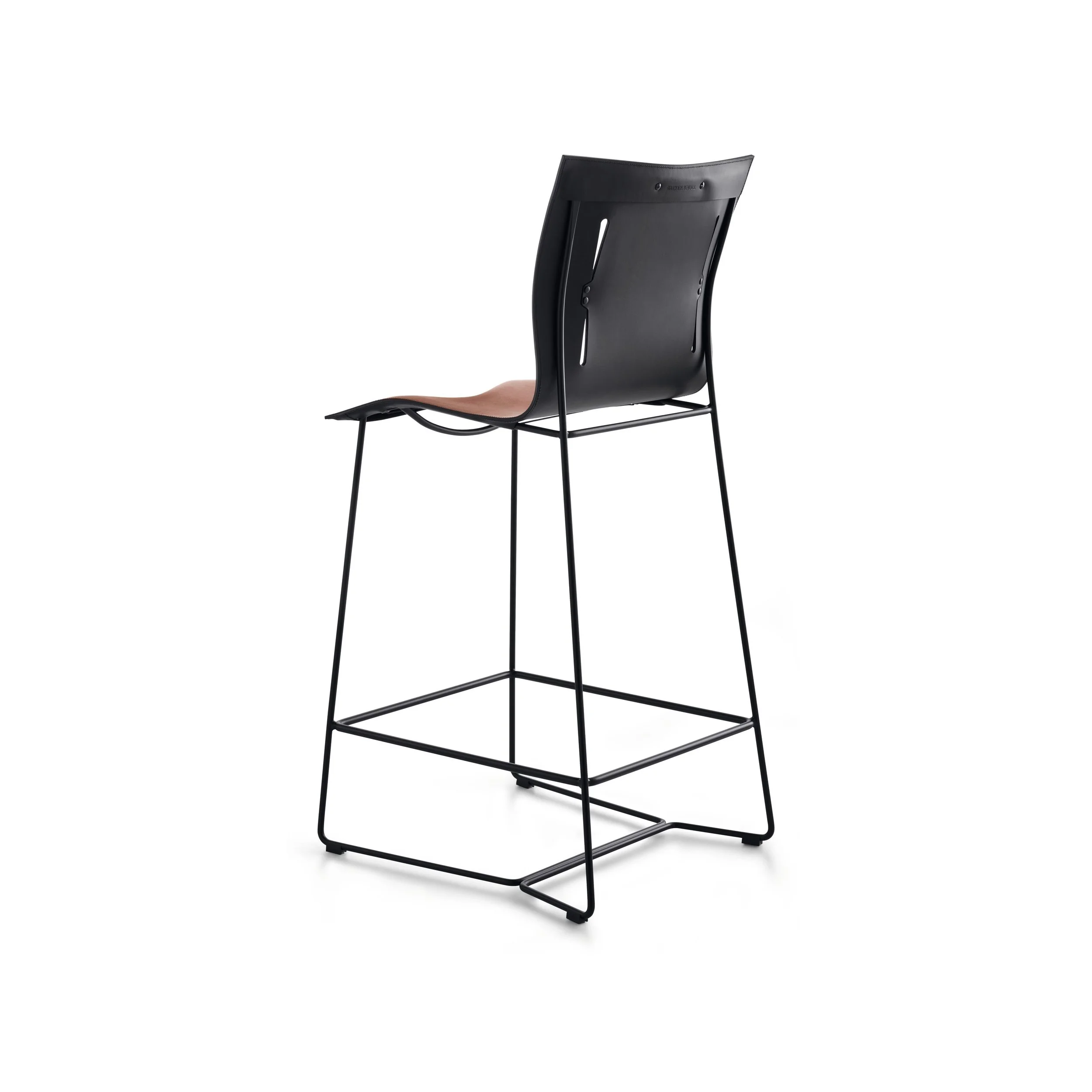 WK_Cuoio_Barstool_003_tif_0be0c93198.jpg