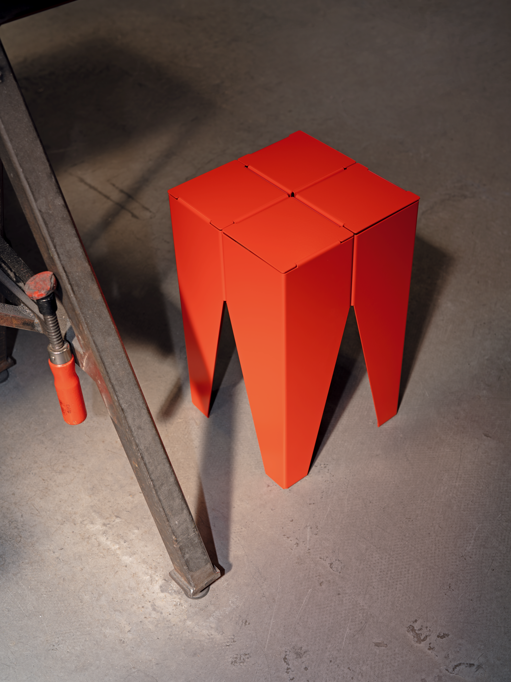 4zu3_SMALL_e15_Backenzahn_Metall_blood-orange_RZ.png