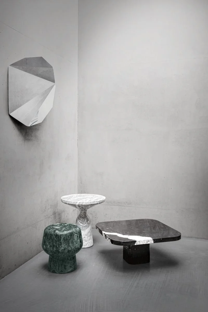 ClassiCon-piega-mirror-large-corker-no1-marble-bell-side-table-marble-bow-coffee-table-no3-marble-photo-breidt.jpg