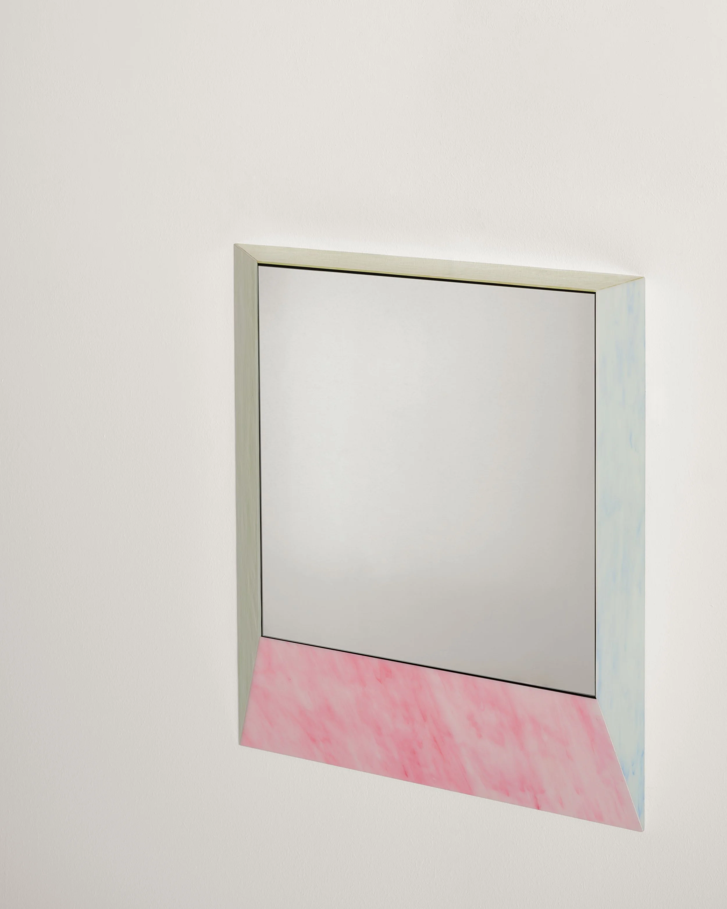 REMIS_PatriciaUrquiola_mirror-cabinet (5).jpg