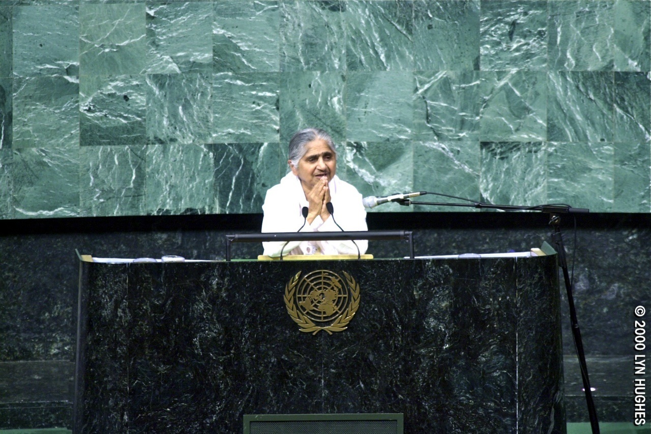 dadi janki giving address at a multi-faith gathering in the general assembly hall of the United Nations headquarters, New York. C. 2000 