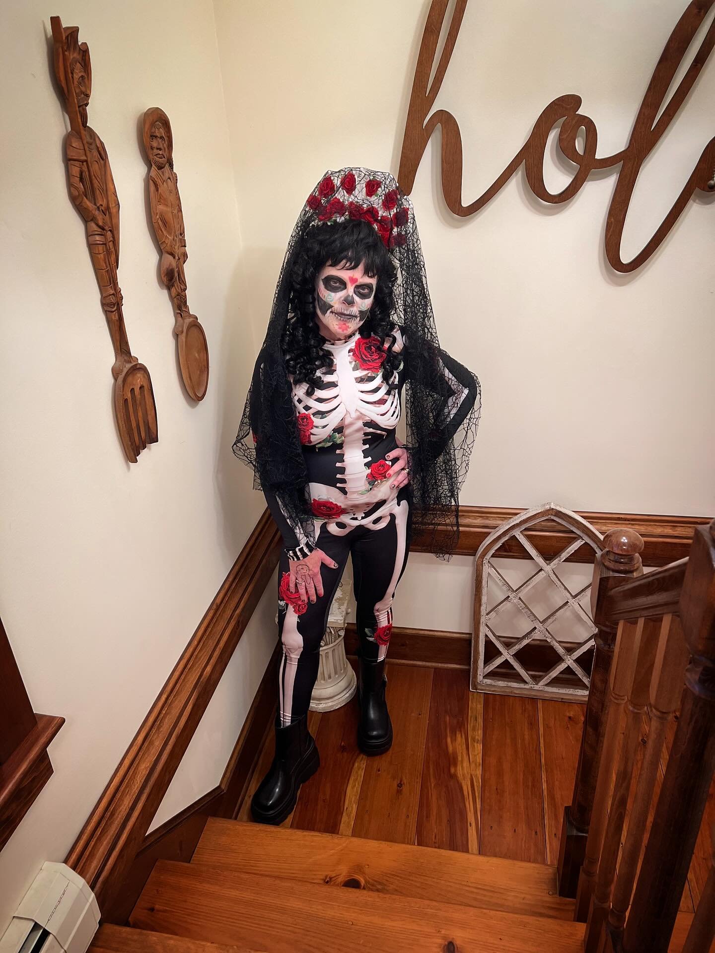 Yeah, even 62 year olds can rock a @devilwalking costume💀😈 ! 

#halloween #devilwalking