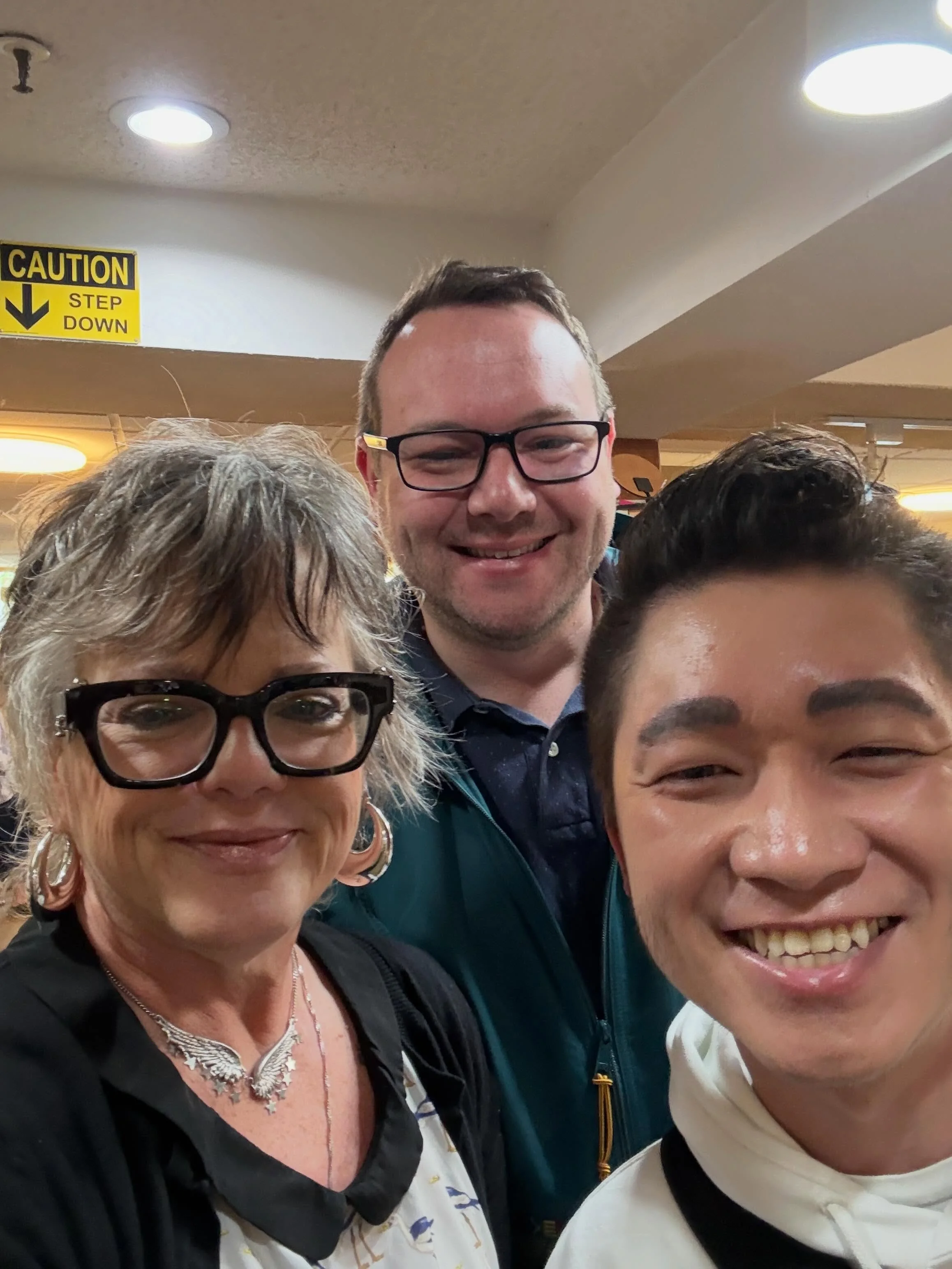 It was a fabulous VCFA colleagues reunion at @bearpondbooks_stowevt today! So fun to see @lehowie and @amerrywrath and meet their fave humans! ❤️