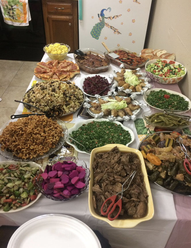 Feast at weekly Iraqi family gathering, José Grijalva