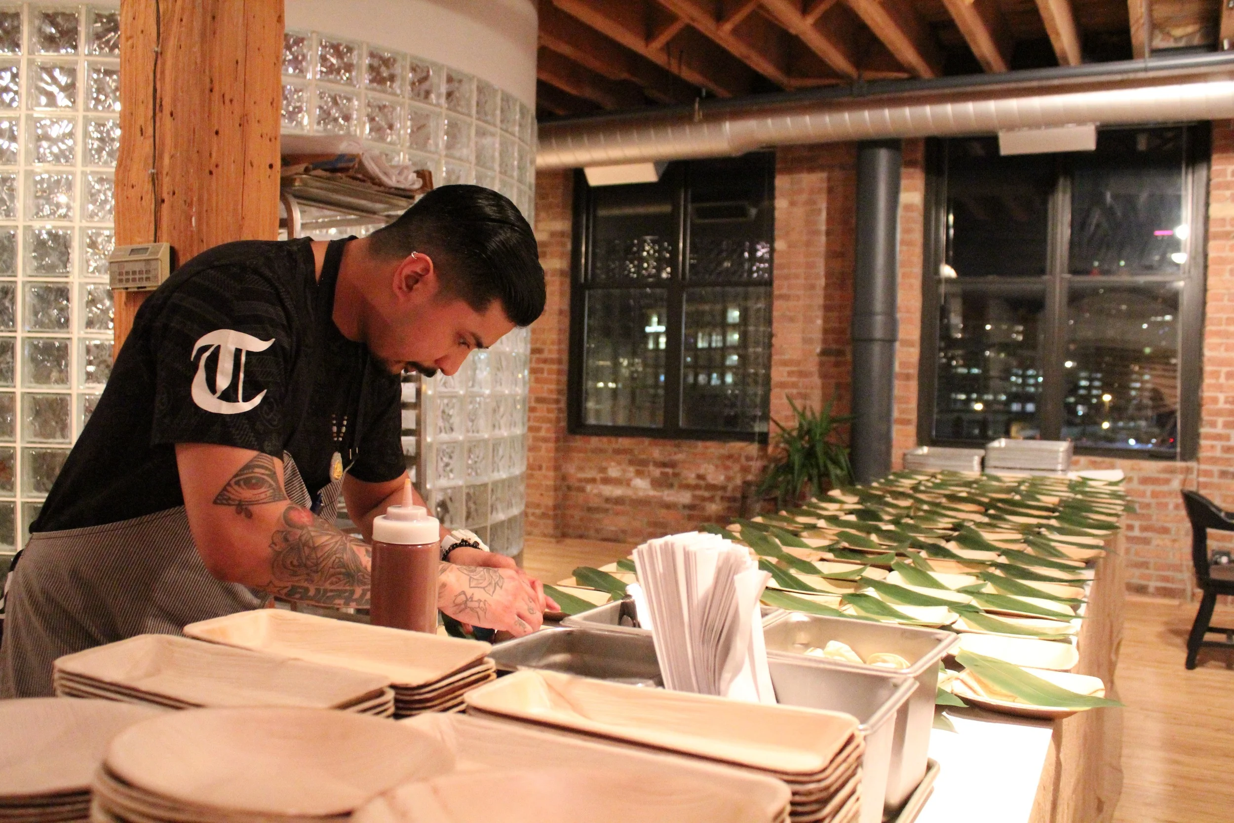100 plates, 100 bamboo leaves on the pass.