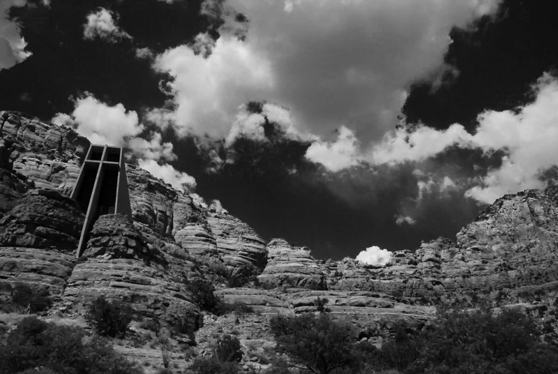 20-bwsedona church-2.JPG