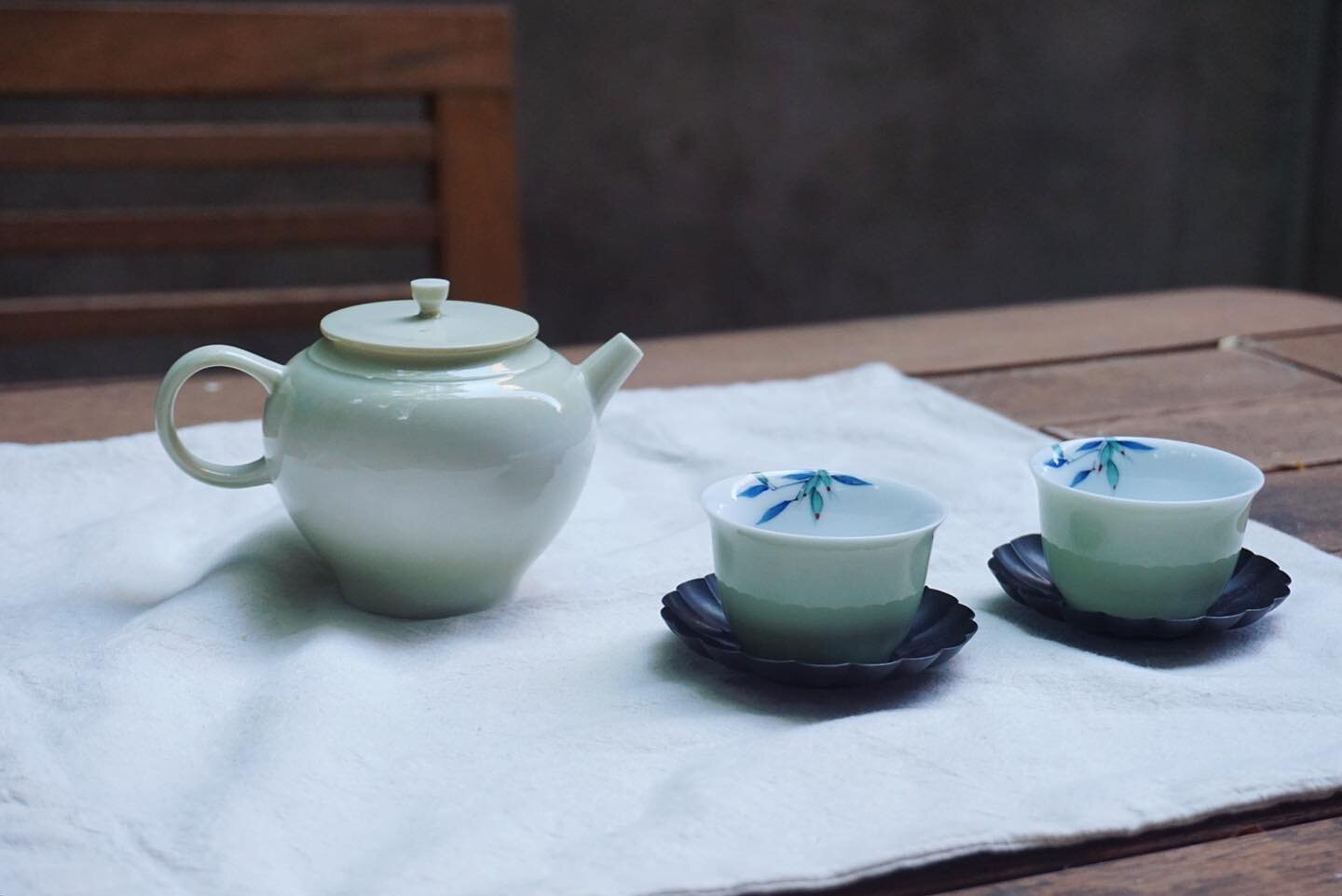 Simple tea setup makes it easy to have tea anywhere anytime.
.
.
#teaware #teapot #teacup #tea #simplicity #teatime #lifestyle #tshopny