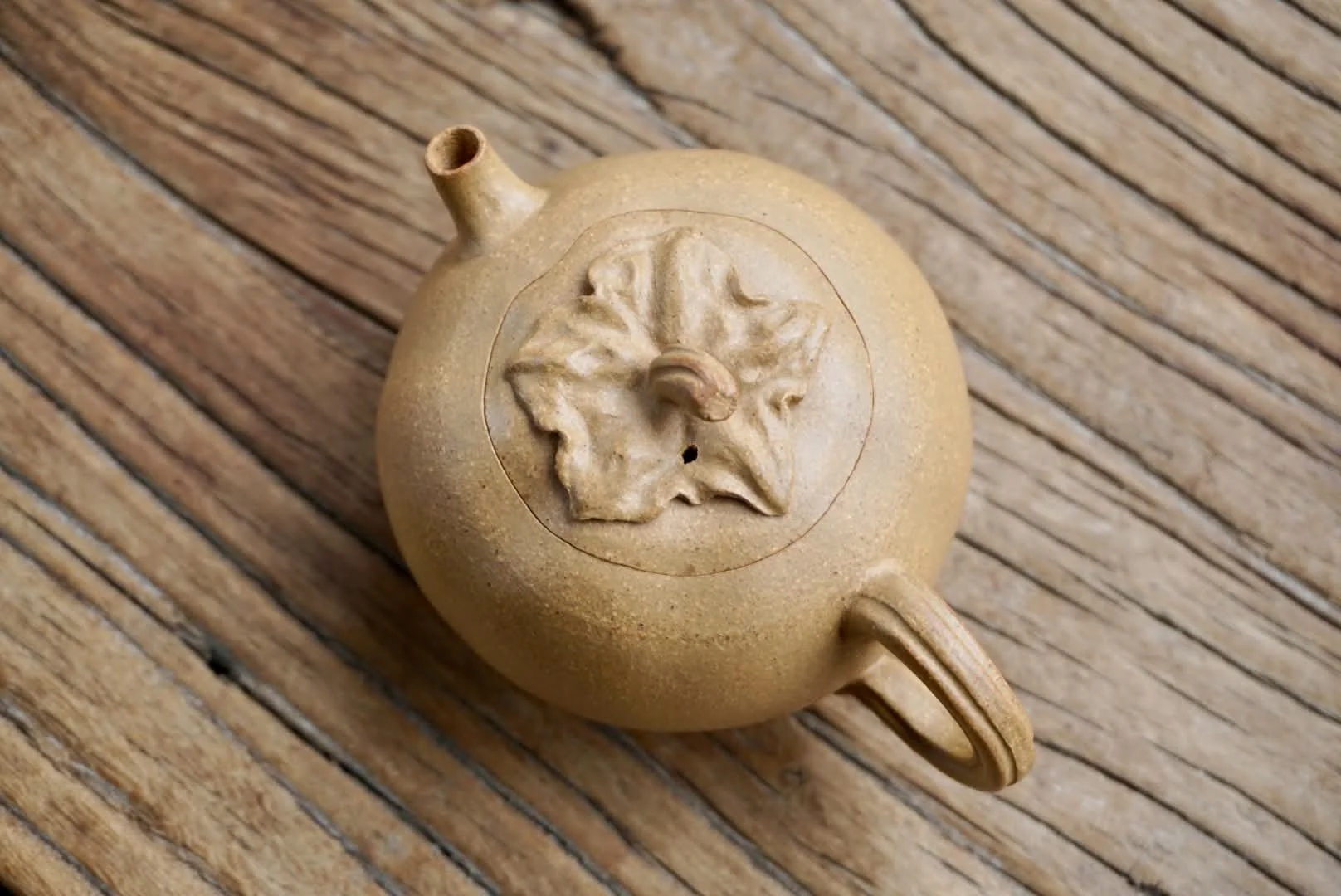 Yixing Duan Ni Persimmon Teapot 2.jpg