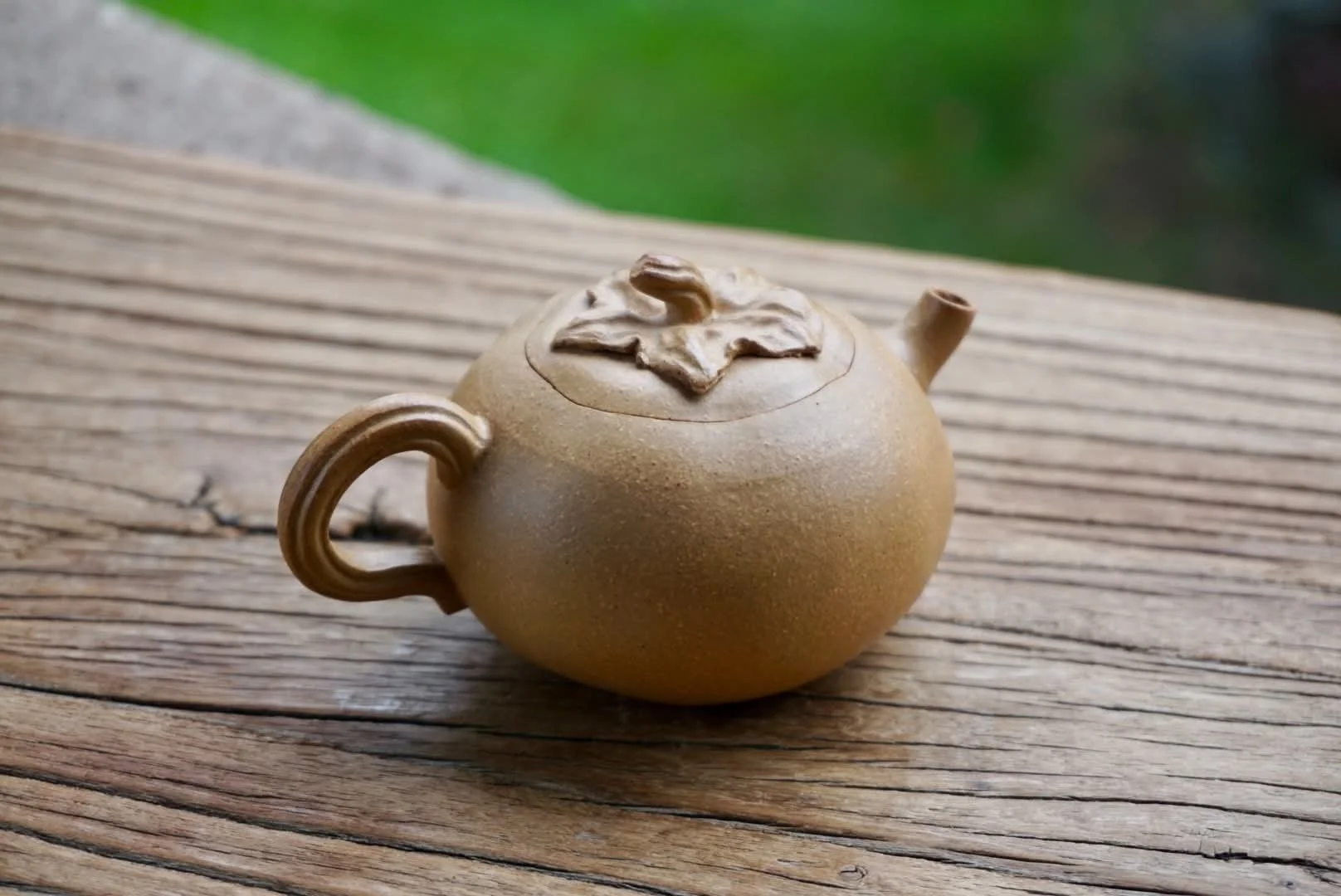Yixing Duan Ni Persimmon Teapot 3.jpg
