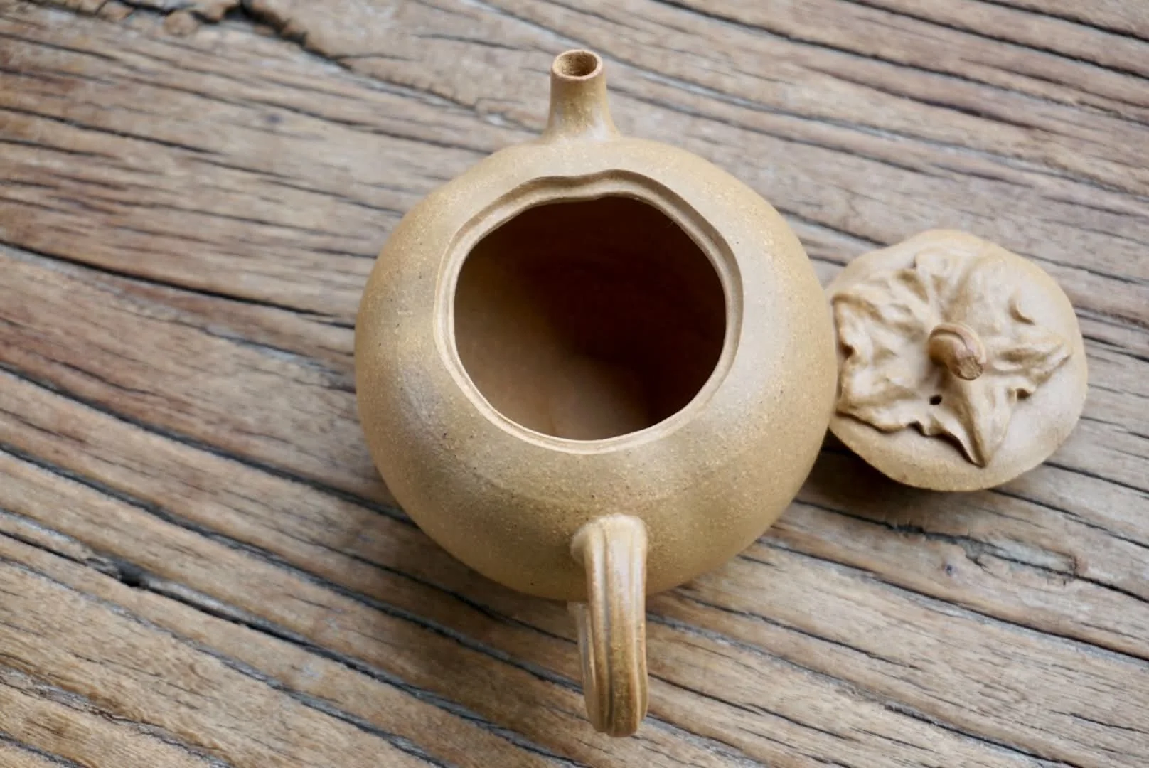 Yixing Duan Ni Persimmon Teapot 5.jpg