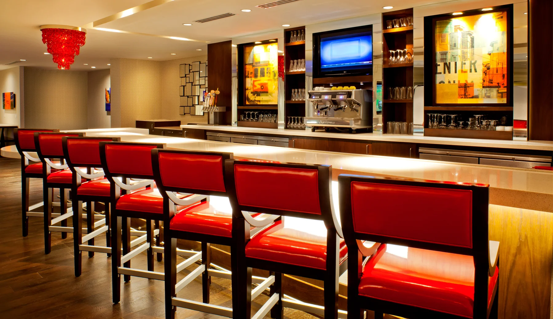 bar_-7433_4_fusedv2.jpg
