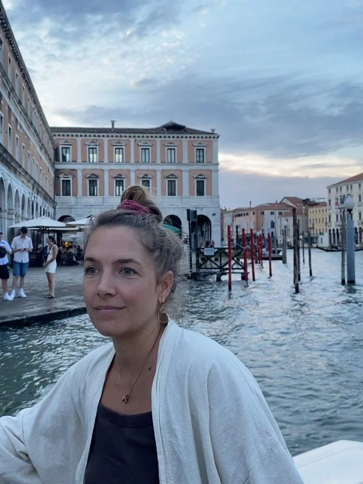 So here&rsquo;s another dose of my sense of humour&hellip; a video collection that I don&rsquo;t want to lose, and I hope you won&rsquo;t either! 

It&rsquo;s just all so relatable&hellip; 

1. Me happily cruising through Venice, unsuspecting about t