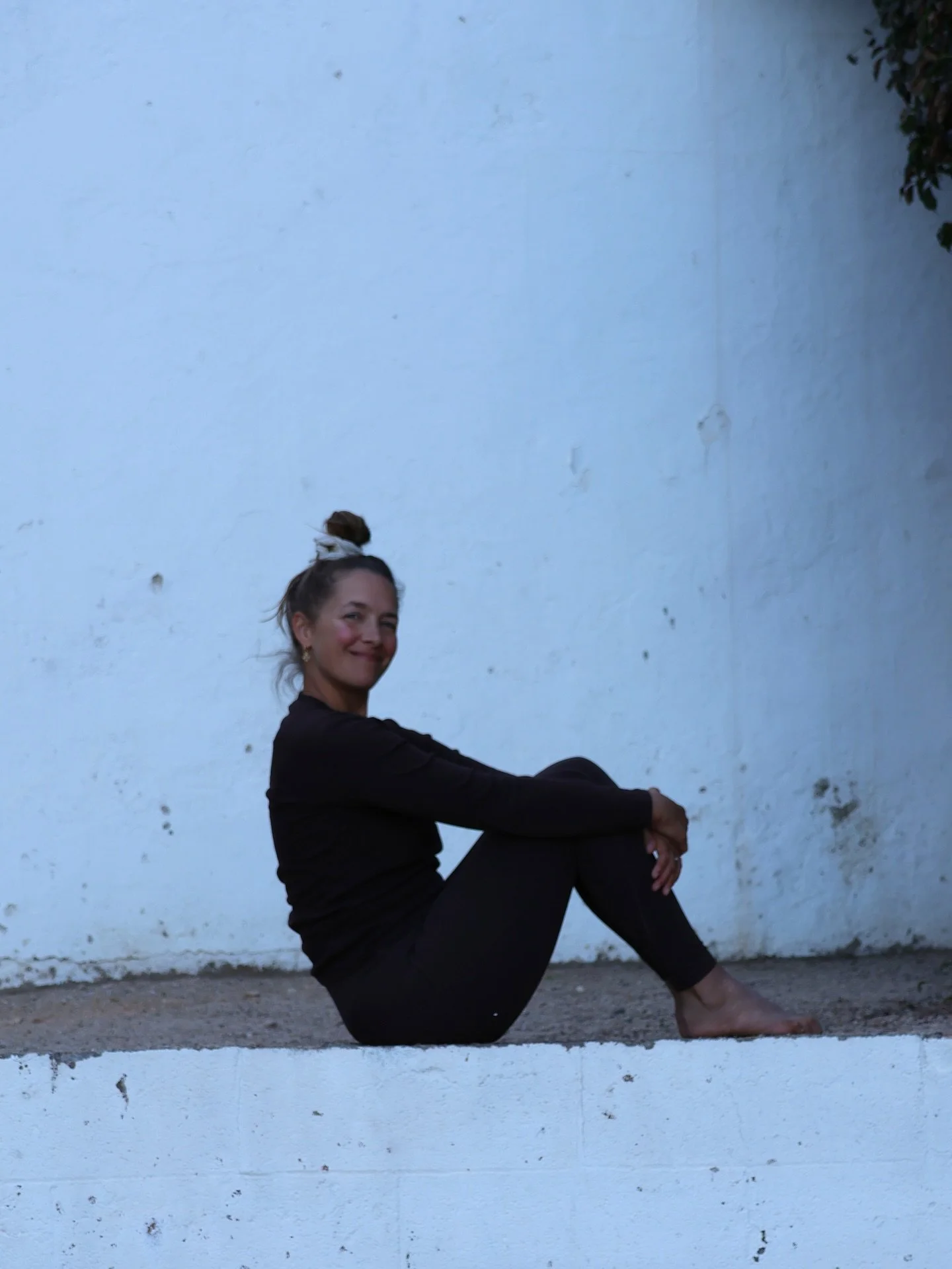 Confession: it&rsquo;s 2010, you&rsquo;re obsessed with twilight, and you&rsquo;re just a 21 year old gal wondering when your Edward or Jacob (or both) will come along?! 

Swipe for the evidence of my obsession, a moment in time at the Breaking Dawn 