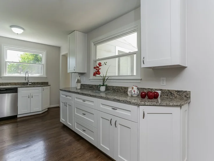 014-Kitchen-1954894-small4x3.jpg