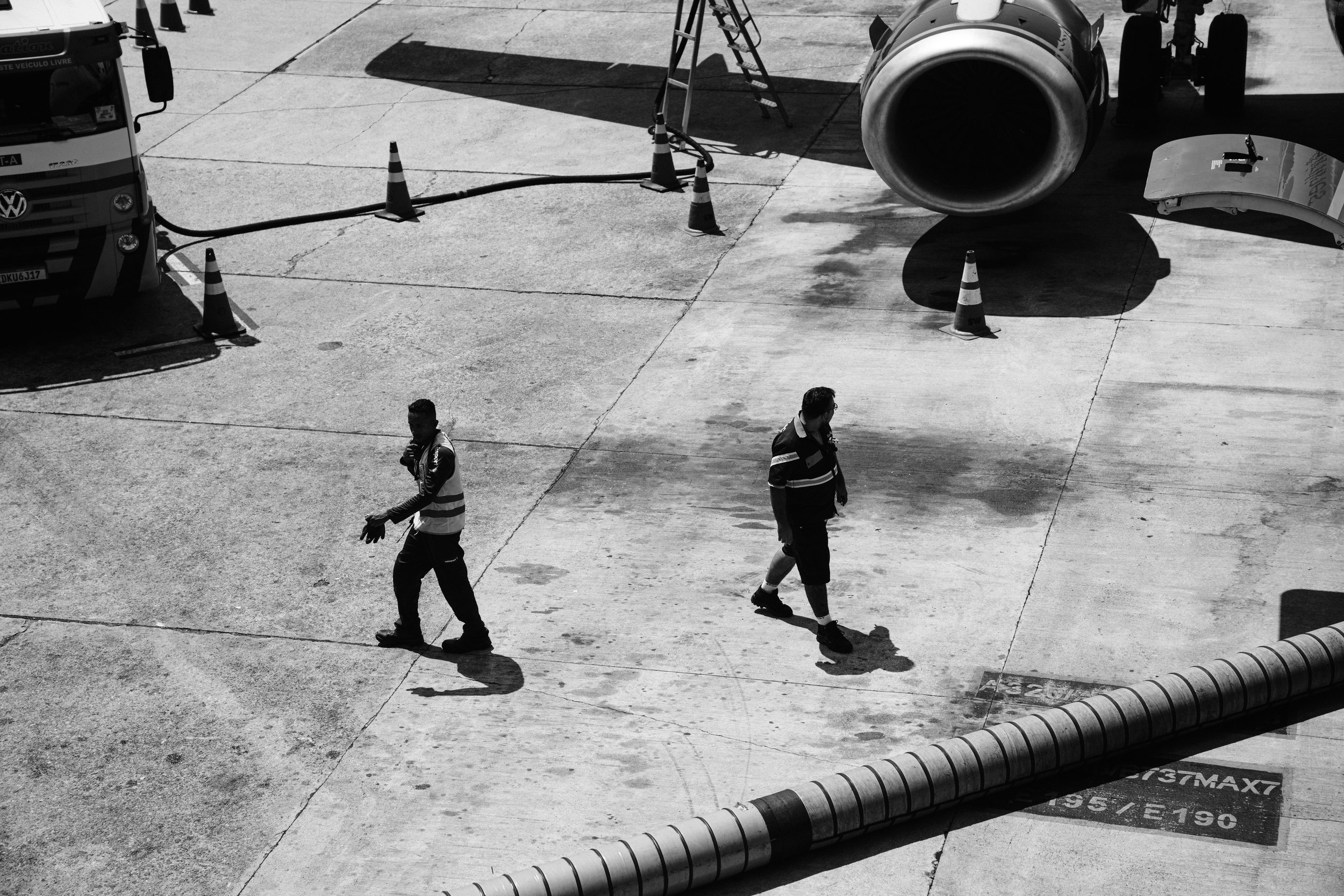fotografando-avioes-em-congonhas-ricardo-franzen-fotografia-de-rua-pov-operacao-aeroporto-casimiro-2.jpg