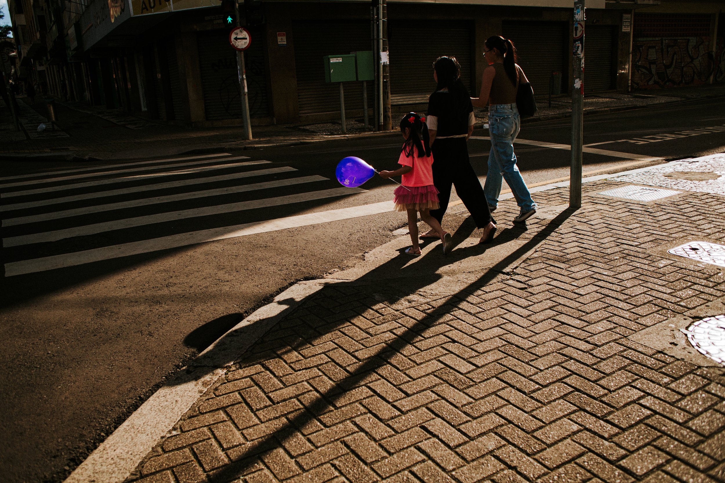 street-photography-brazil-ricardo-franzen-fotografia-de-rua-em-curitiba-canon-3.jpg