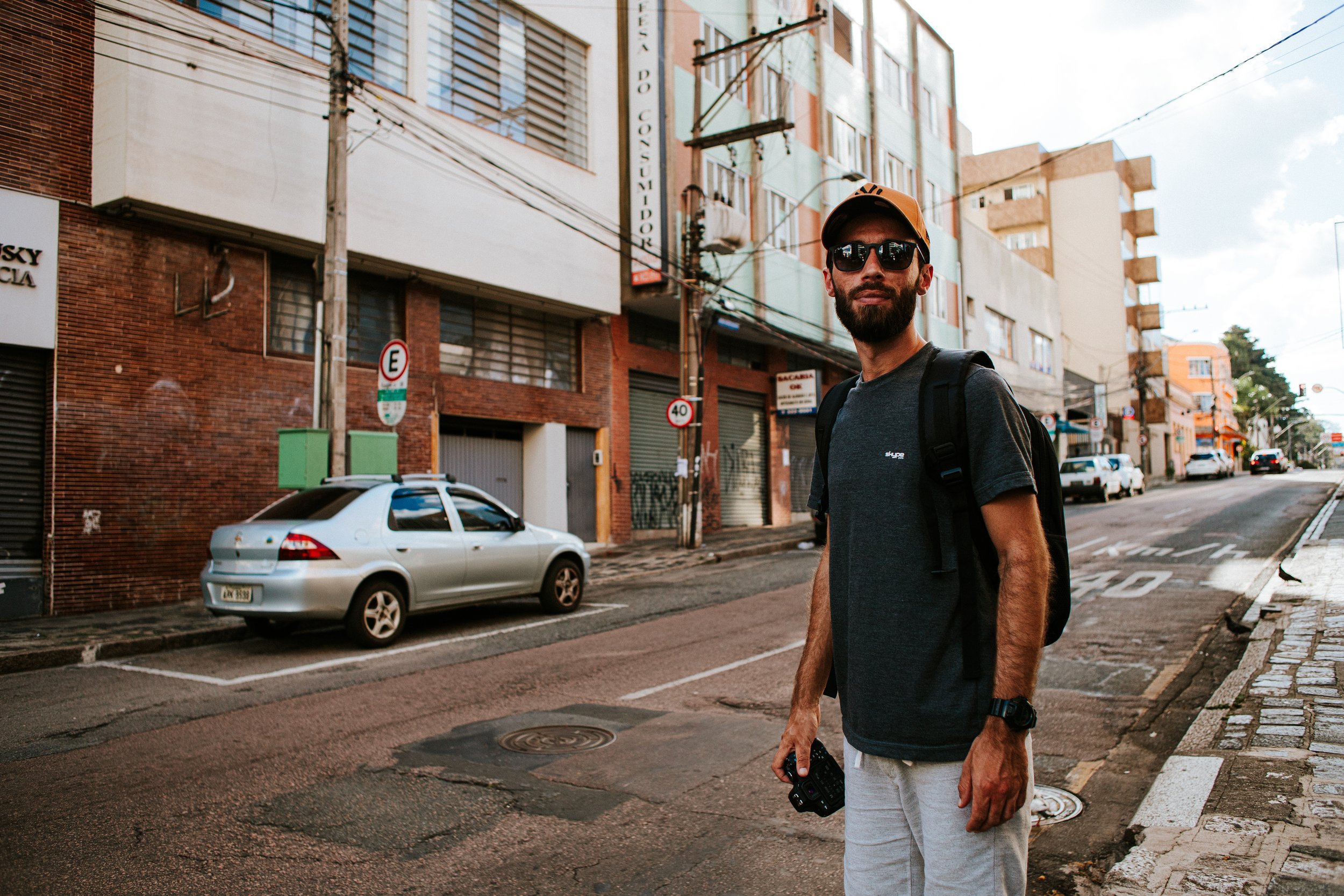 street-photography-brazil-ricardo-franzen-fotografia-de-rua-em-curitiba-canon-5.jpg