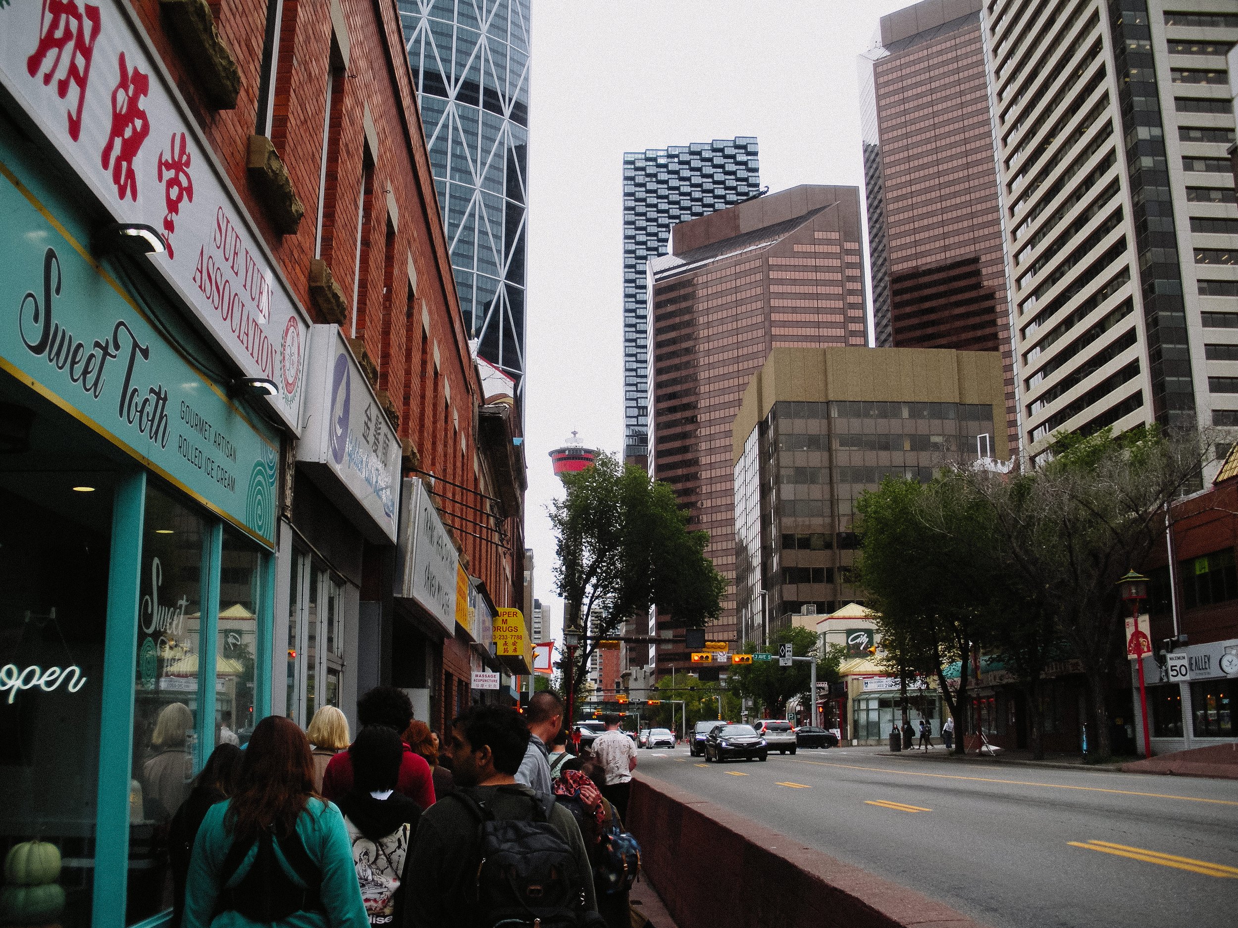 20240914_StreetCalgary_CoolpixS550-14.jpg