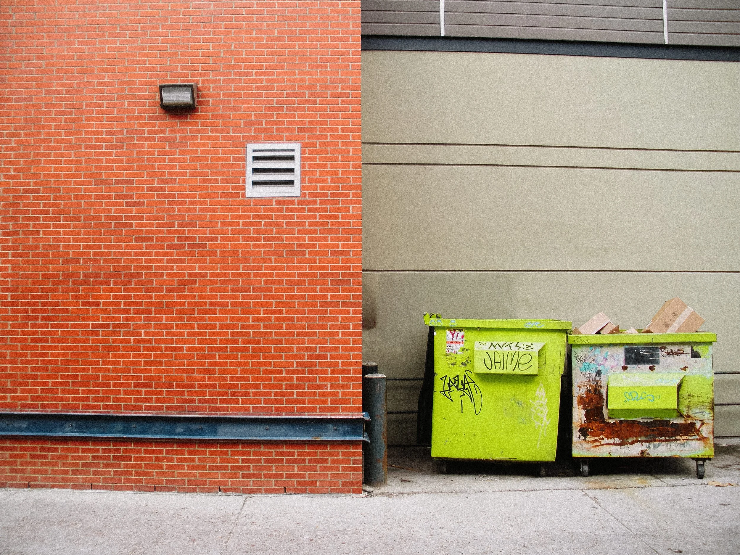 20240914_StreetCalgary_CoolpixS550-60.jpg