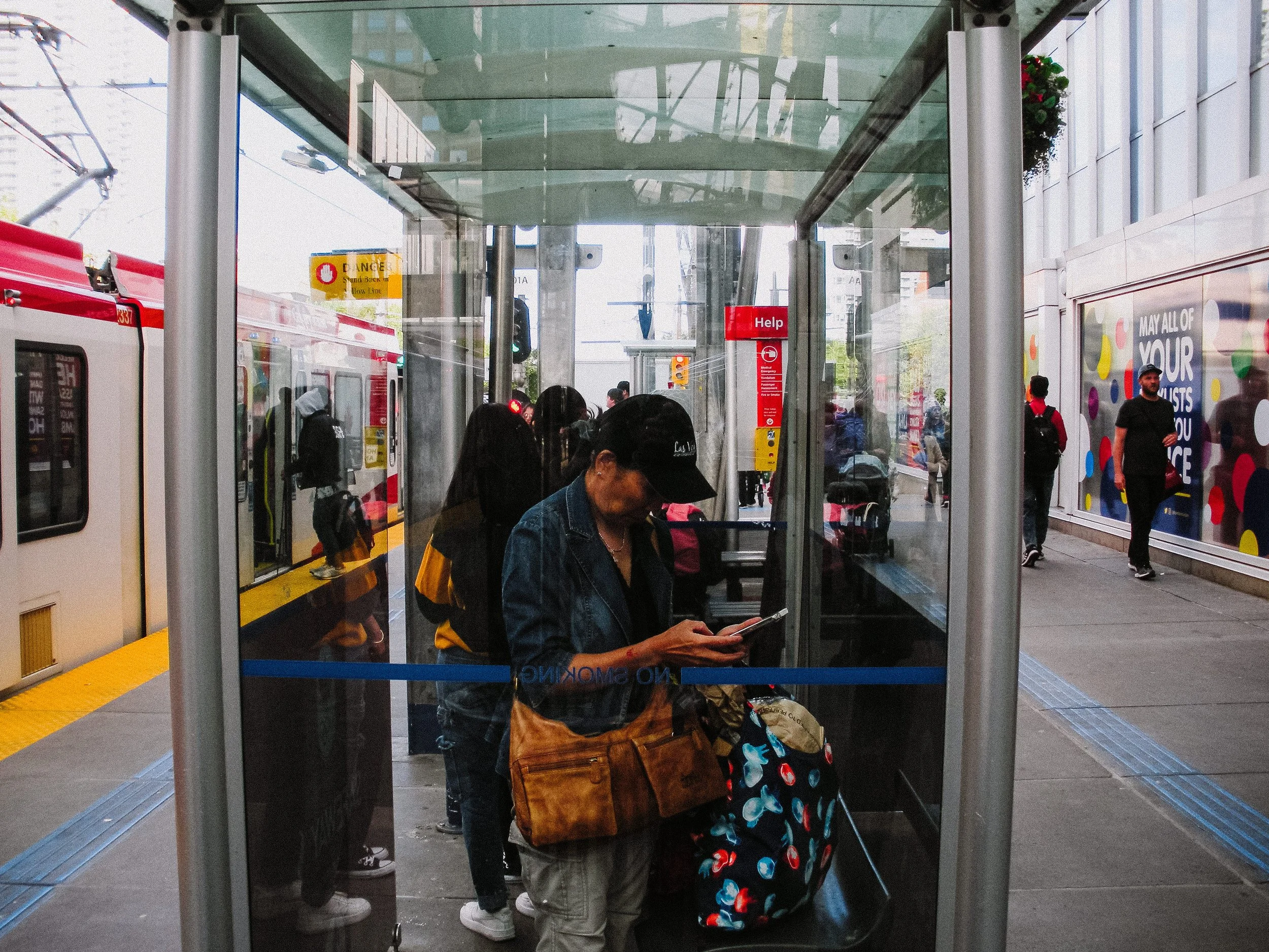 20240914_StreetCalgary_CoolpixS550-130.jpg