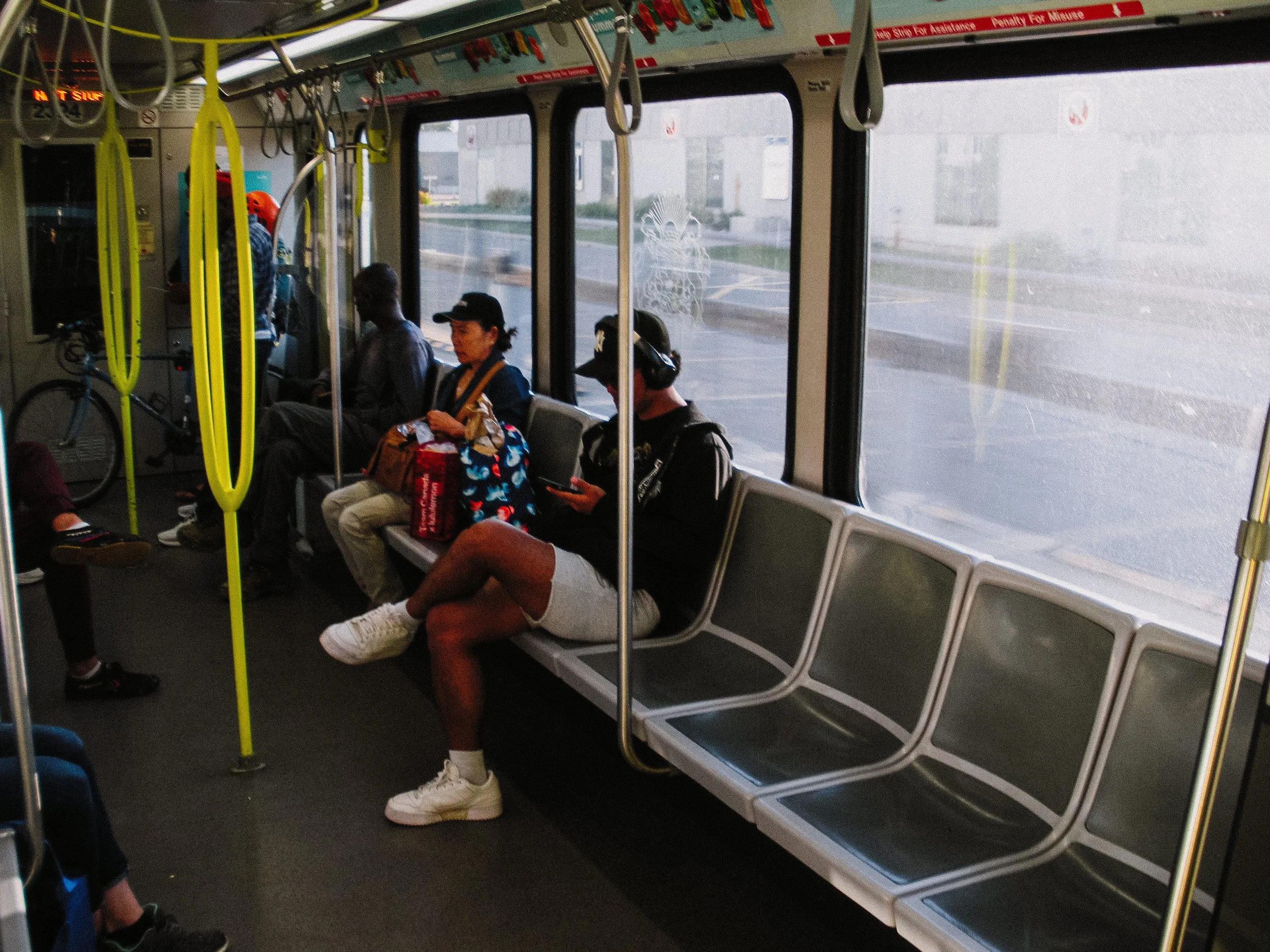 20240914_StreetCalgary_CoolpixS550-141.jpg