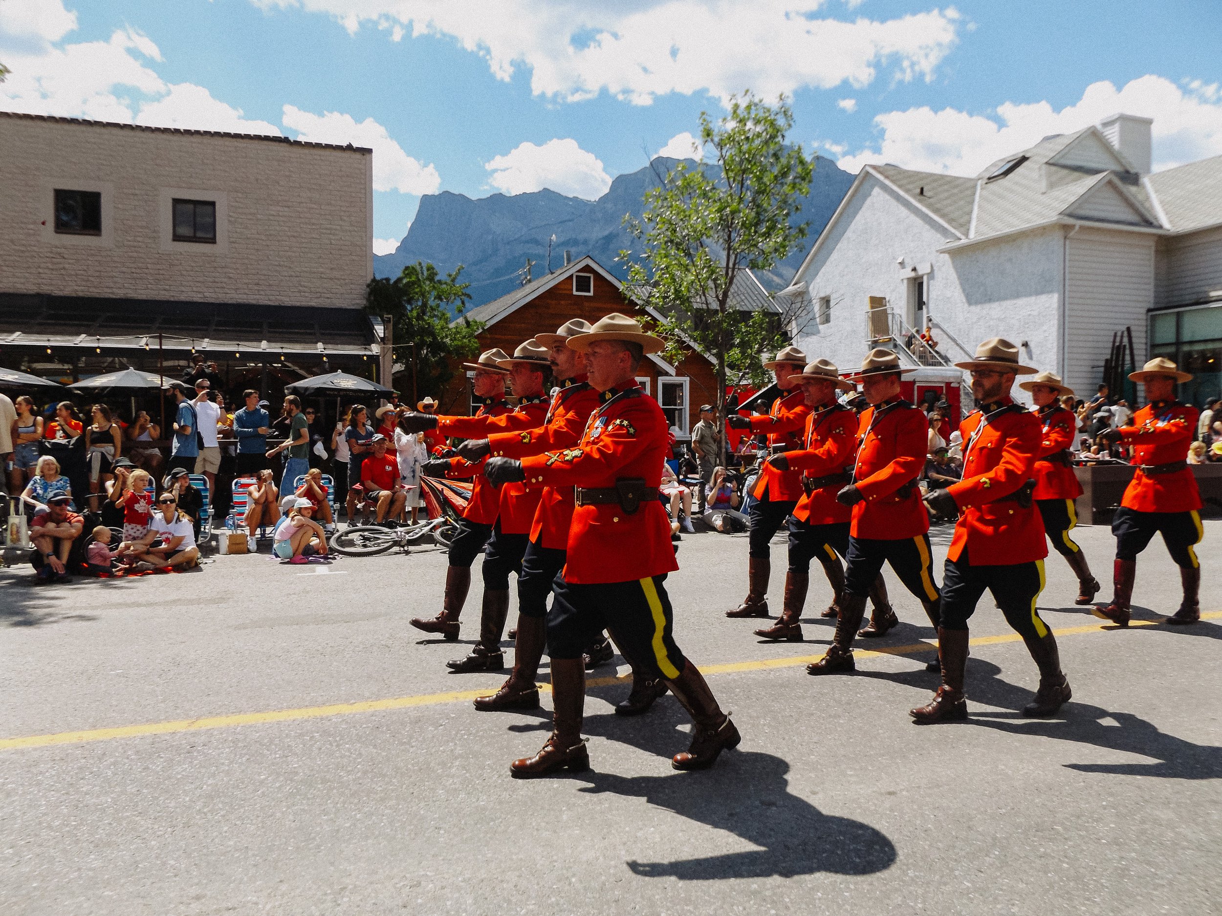fotografia-de-rua-no-canada-canmore-canada-day-mark-franzen-29.jpg
