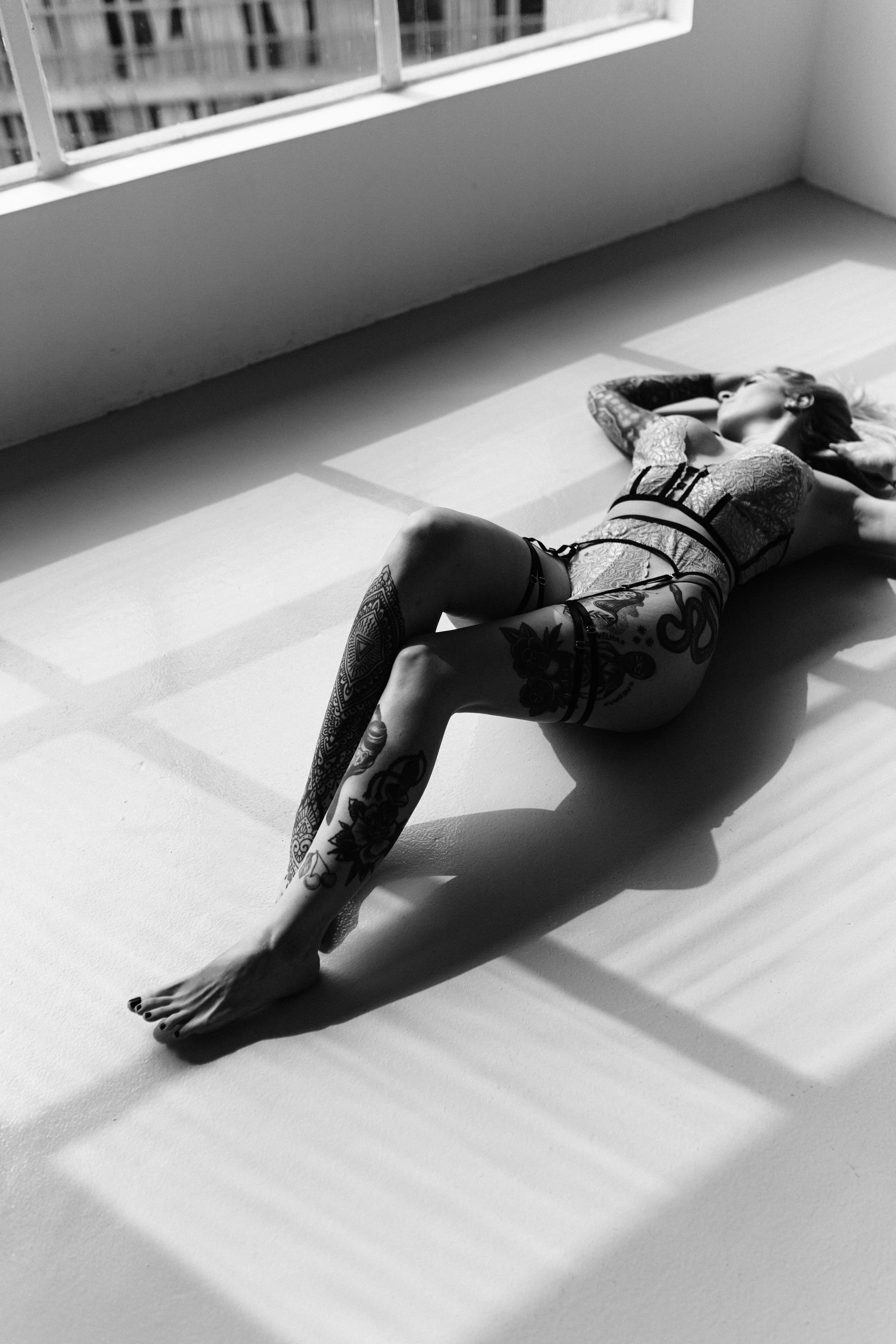 ensaio-feminino-em-estudio-ricardo-franzen-folhastudio-curitiba-1.jpg
