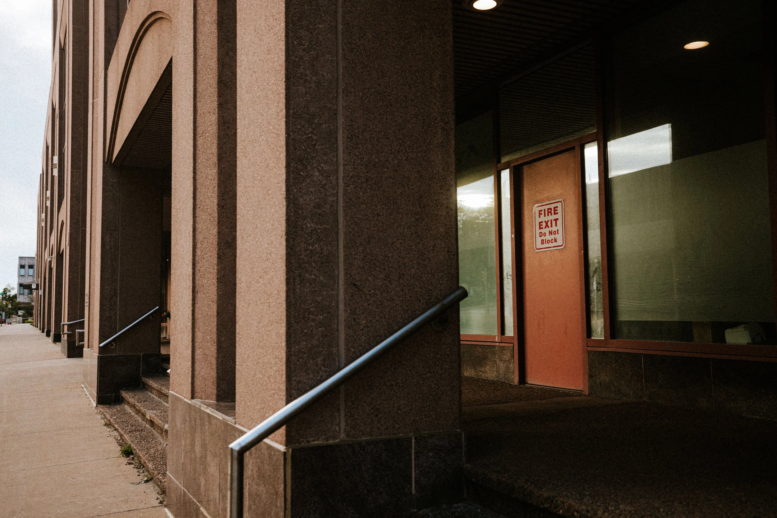 20250918_HALIFAX_Street_Photgraphy_Canon-34.jpg