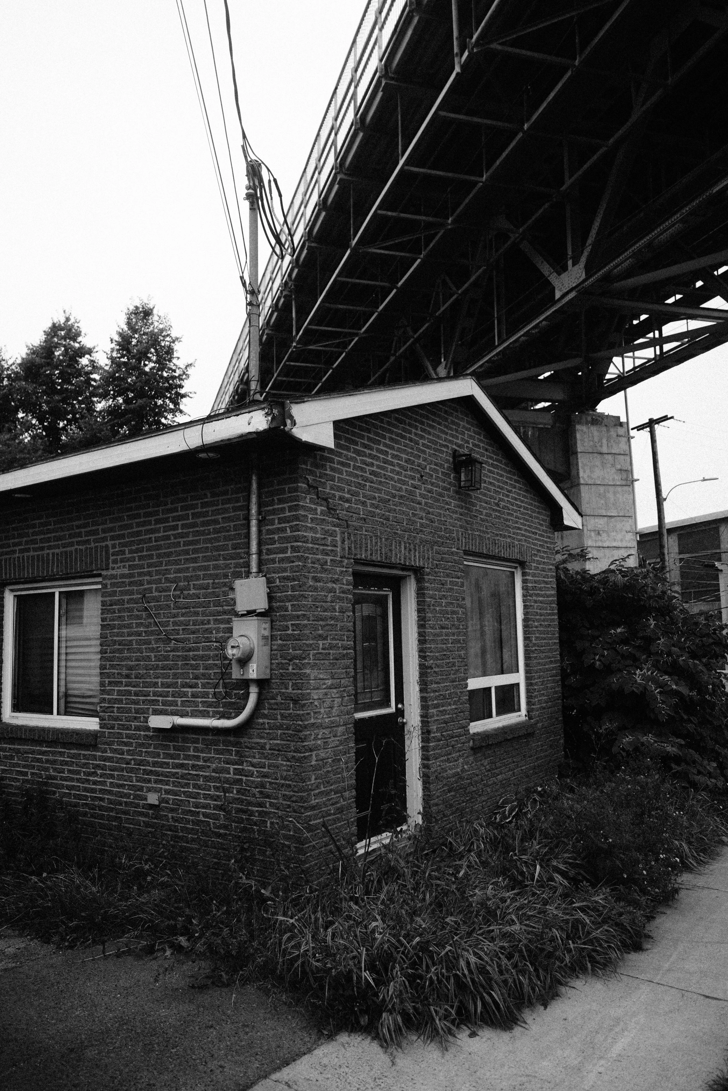20250918_HALIFAX_Street_Photgraphy_Canon-45.jpg