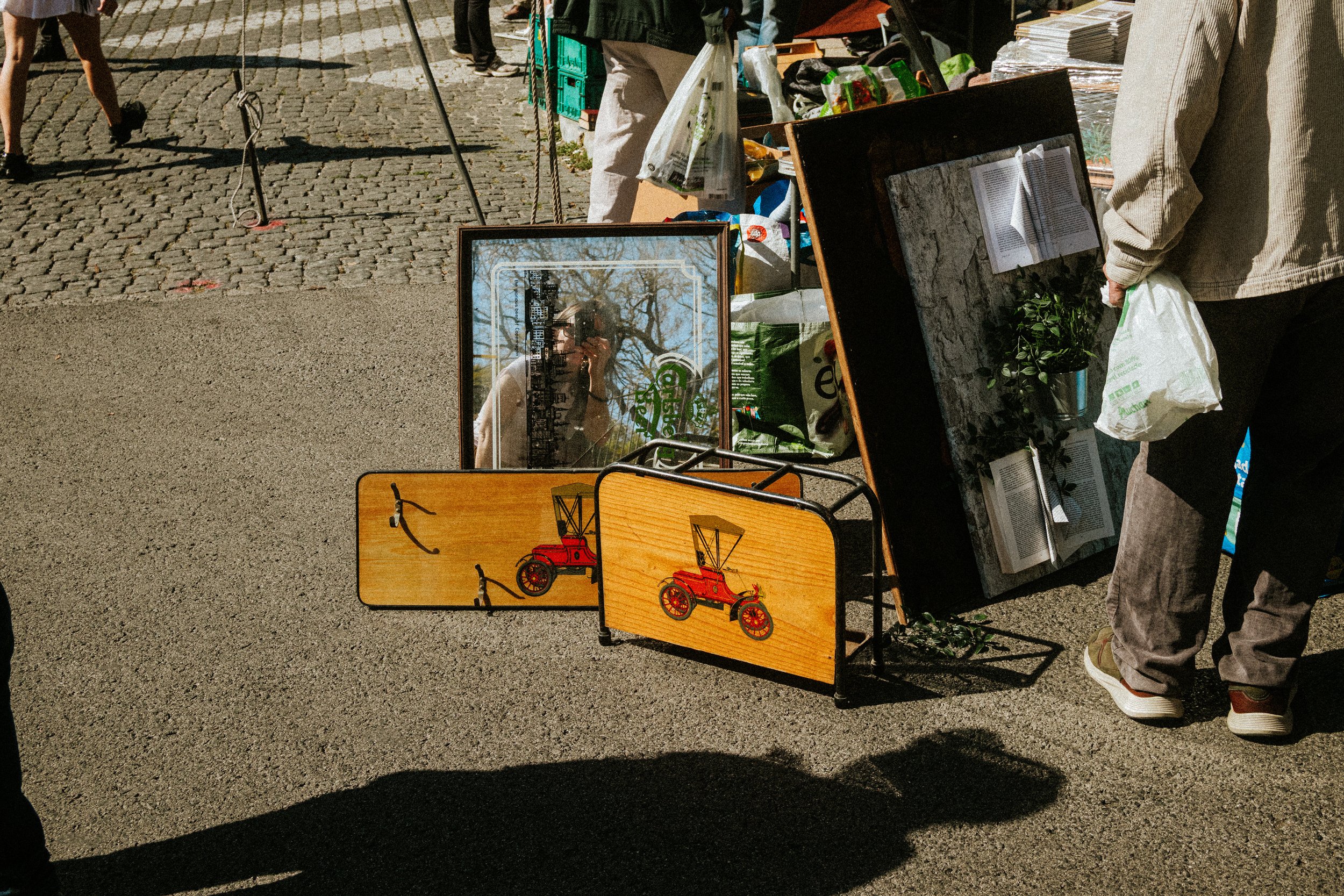 fotografia-de-rua-em-portugal-ricardo-franzen-alice-ricoh-feirinha-em-portugal-feira-lisboa-3.jpg