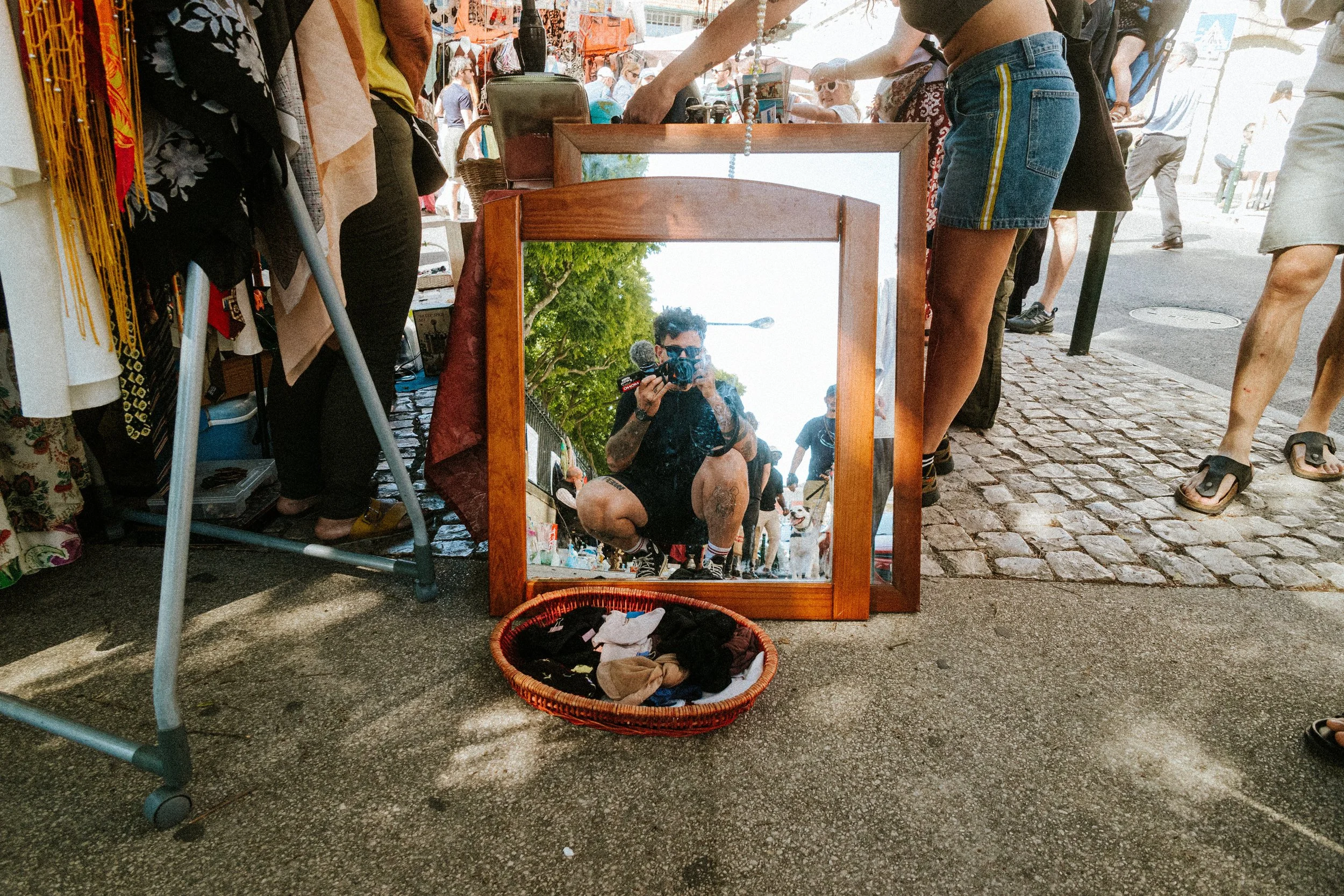 fotografia-de-rua-em-portugal-ricardo-franzen-alice-ricoh-feirinha-em-portugal-feira-lisboa-8.jpg