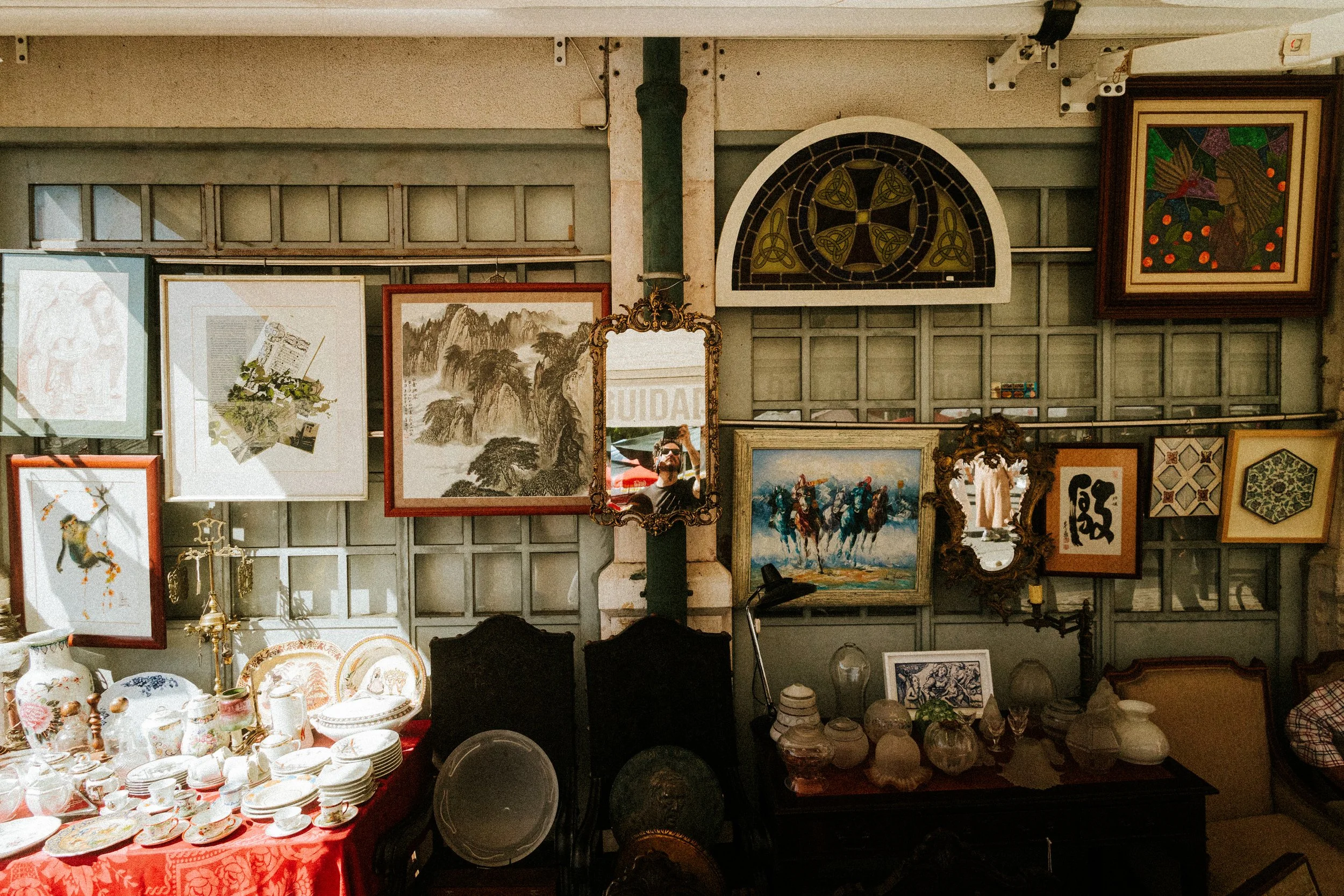 fotografia-de-rua-em-portugal-ricardo-franzen-alice-ricoh-feirinha-em-portugal-feira-lisboa-11.jpg