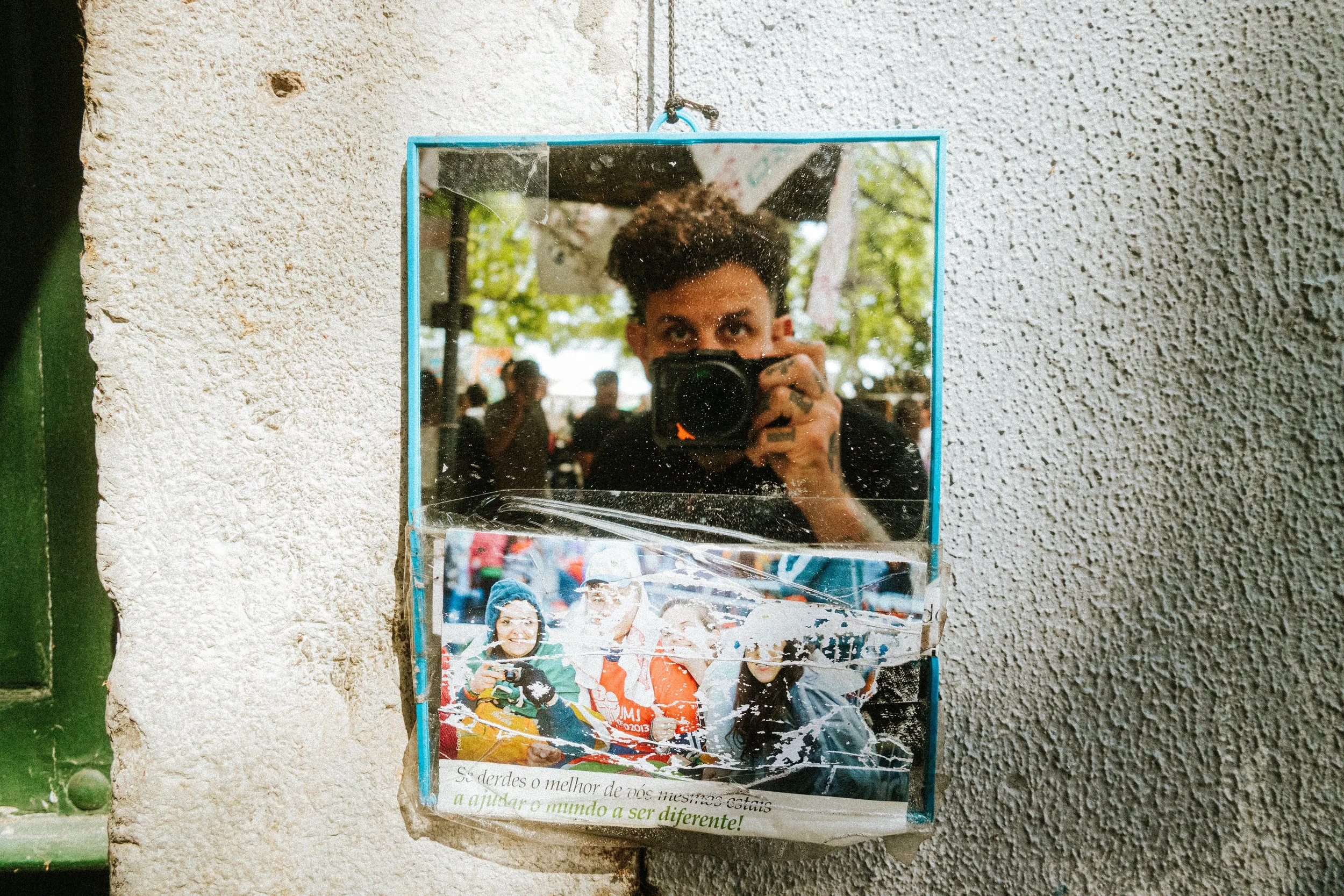 fotografia-de-rua-em-portugal-ricardo-franzen-alice-ricoh-feirinha-em-portugal-feira-lisboa-16.jpg