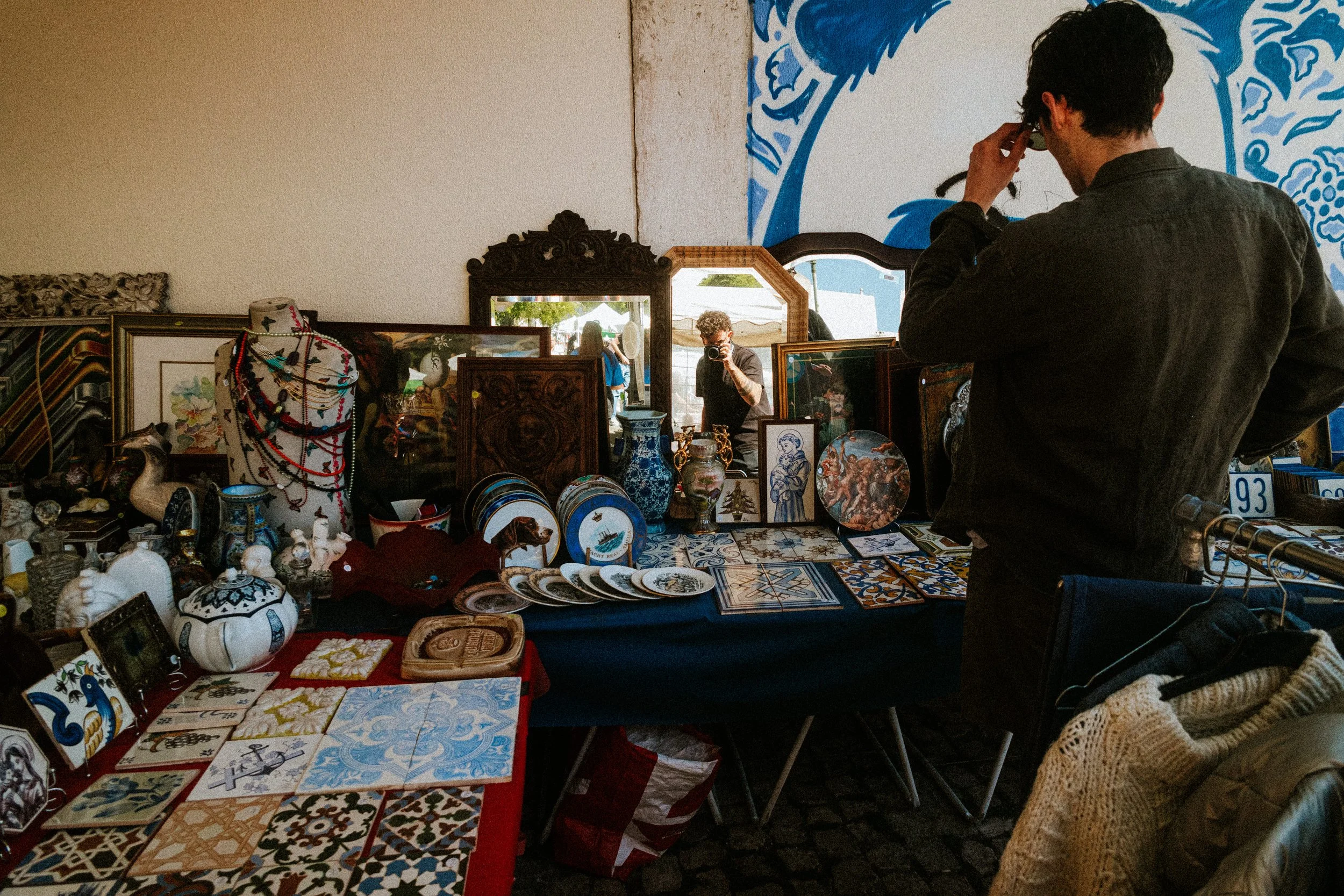 fotografia-de-rua-em-portugal-ricardo-franzen-alice-ricoh-feirinha-em-portugal-feira-lisboa-21.jpg