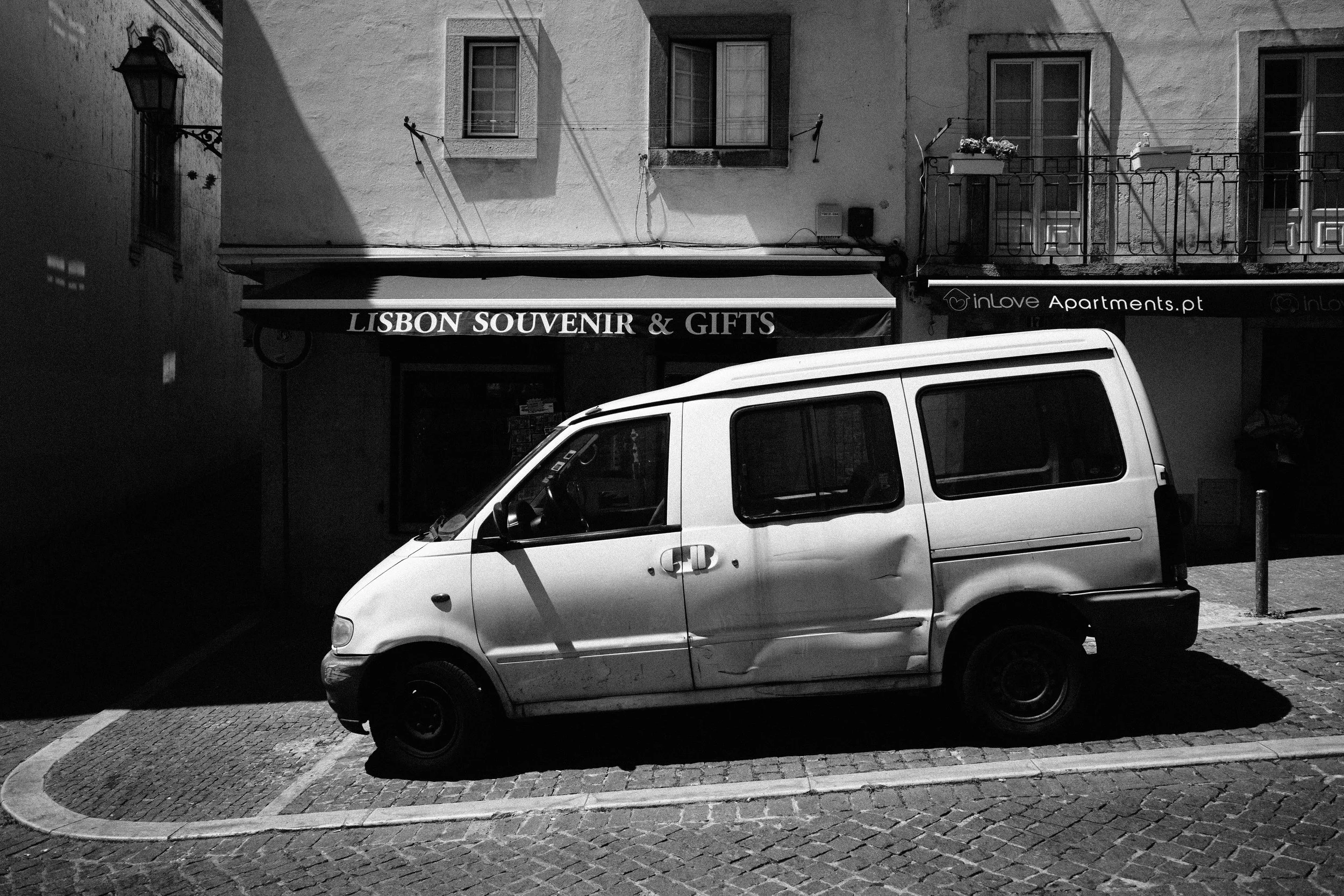 ricoh-gr-3-ricoh-gr-III-ricardo-franzen-fotografia-de-rua-em-lisboa-street-photography-lisbon-como-fotografar-ricardo-franzen-19.jpg
