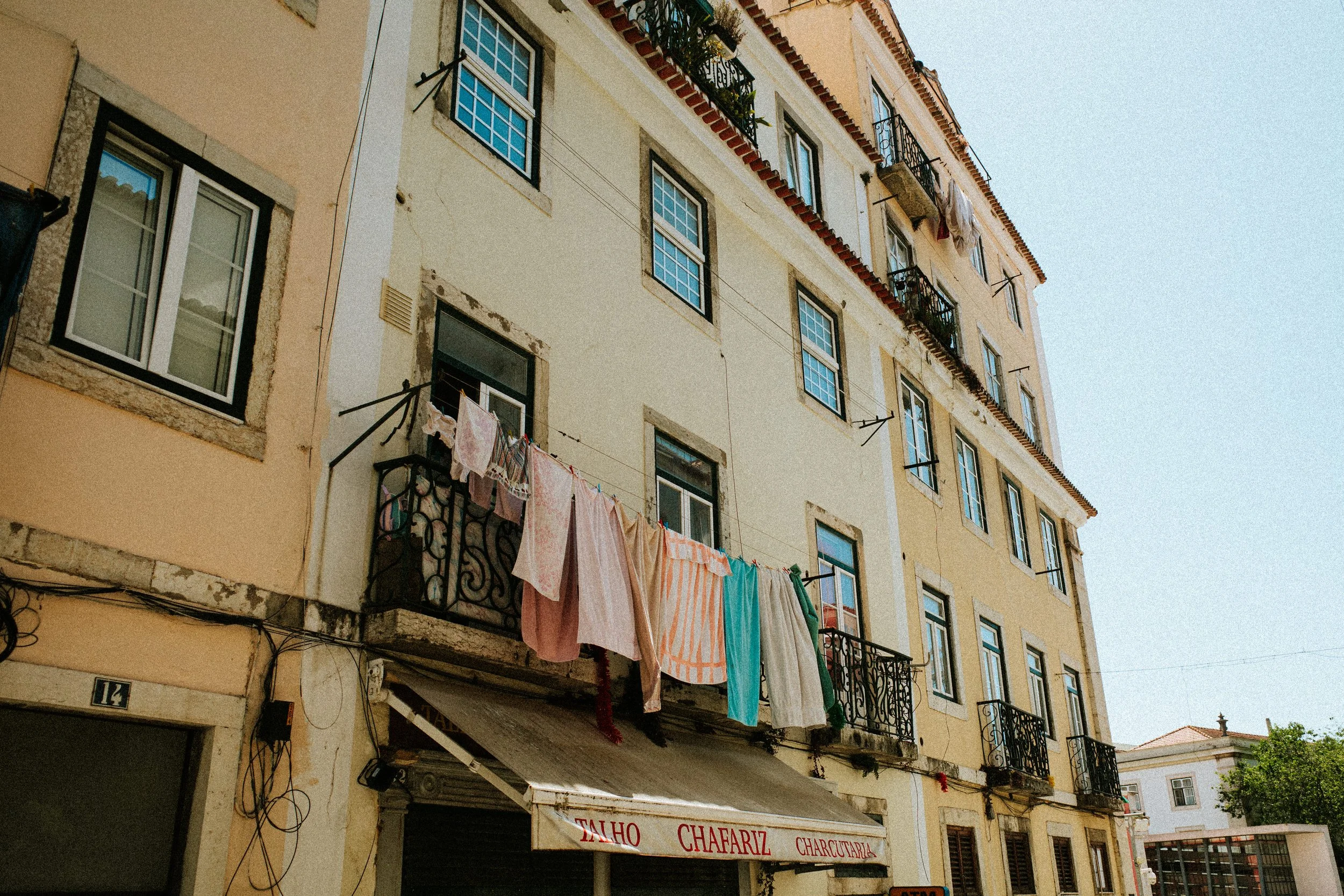 ricoh-gr-3-ricoh-gr-III-ricardo-franzen-fotografia-de-rua-em-lisboa-street-photography-lisbon-como-fotografar-ricardo-franzen-21.jpg