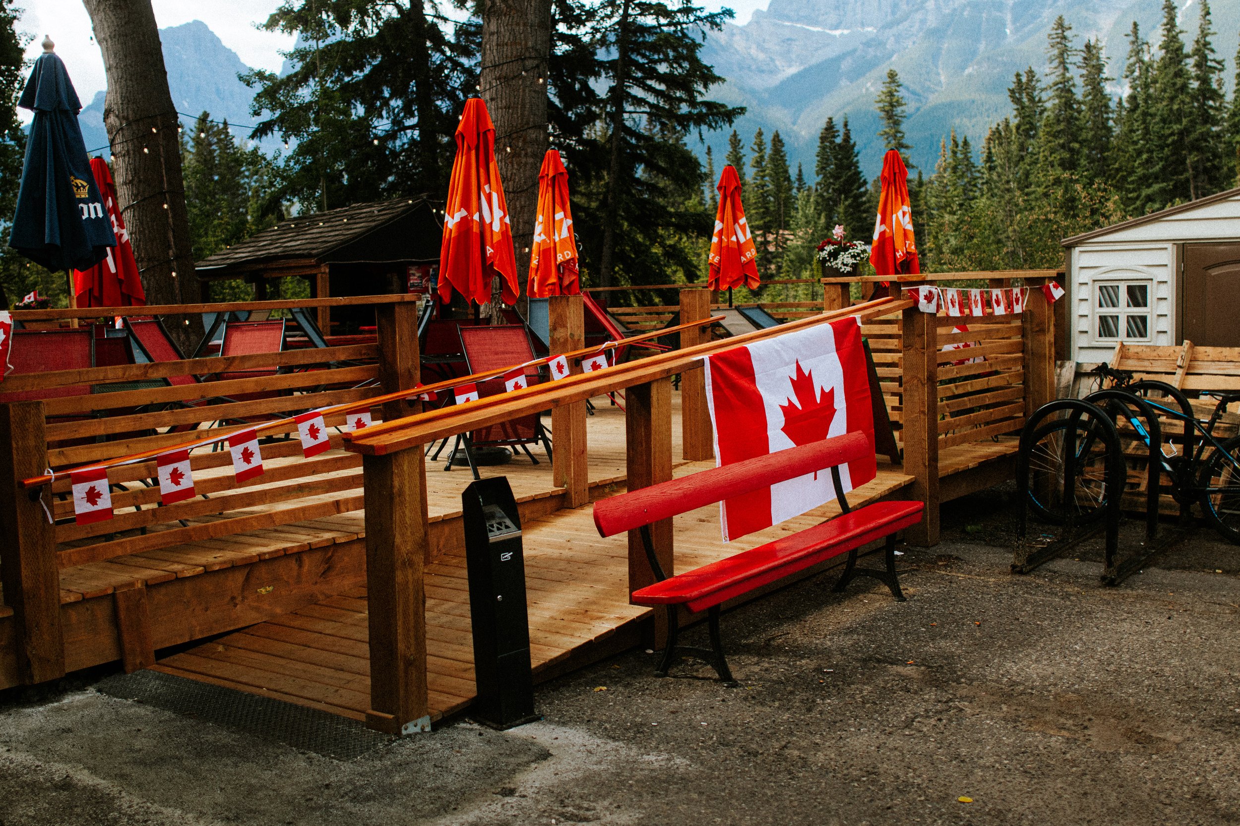 canmore-canada-day-ricardo-franzen-filmmaker-priscila-nightingale-photographer-vida-no-canada-roadtrip-21.jpg