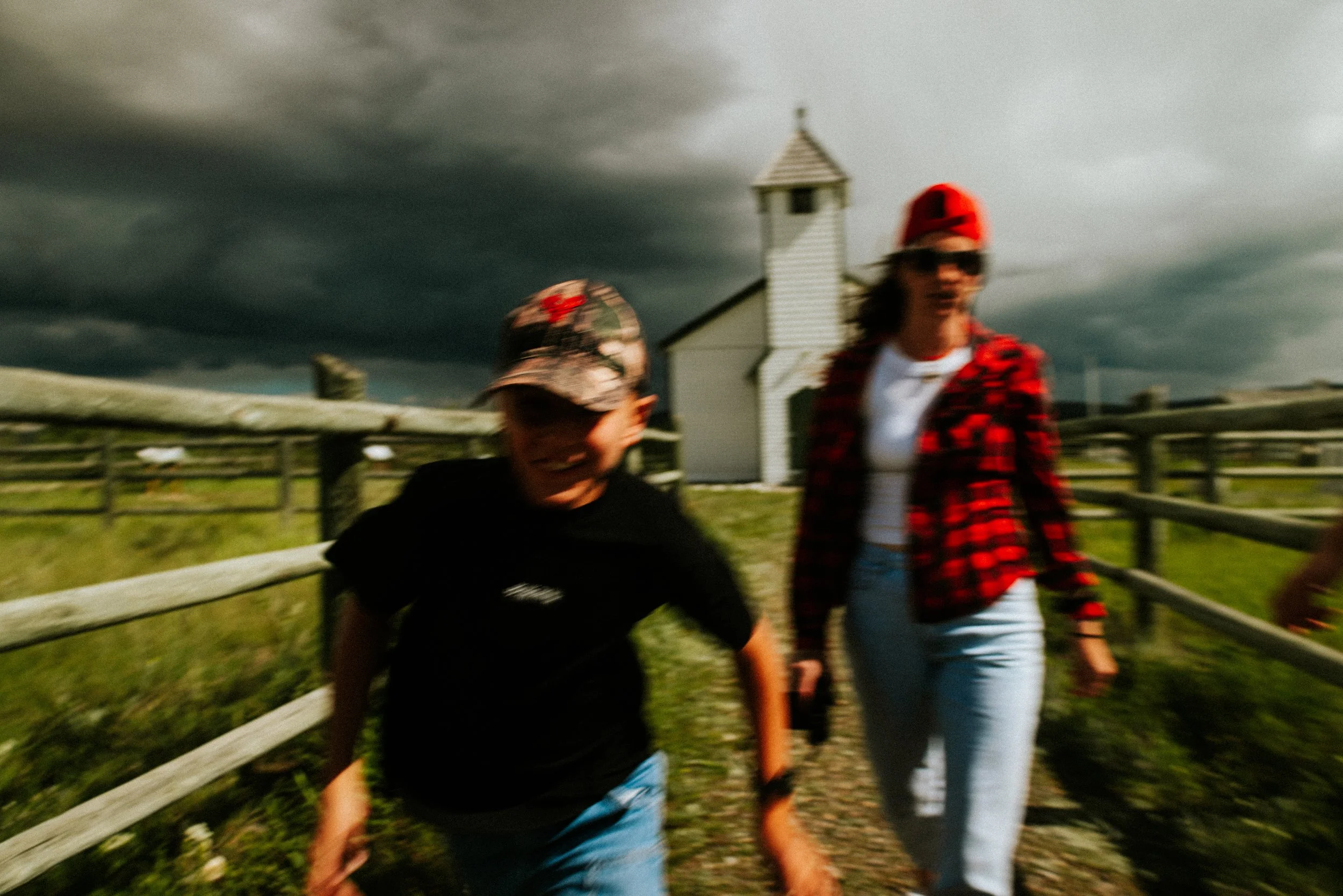canmore-canada-day-ricardo-franzen-filmmaker-priscila-nightingale-photographer-vida-no-canada-roadtrip-147.jpg