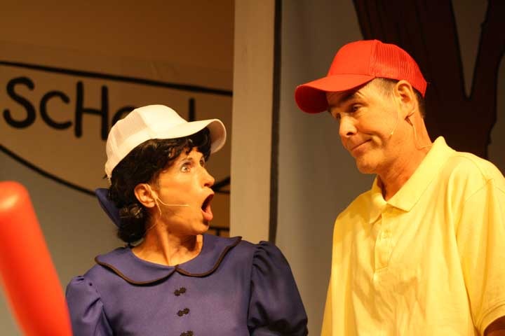  Lucy and Charlie Brown. (Glenda Fletcher and Simon Feavearyear)&nbsp; photo by David Griggs  