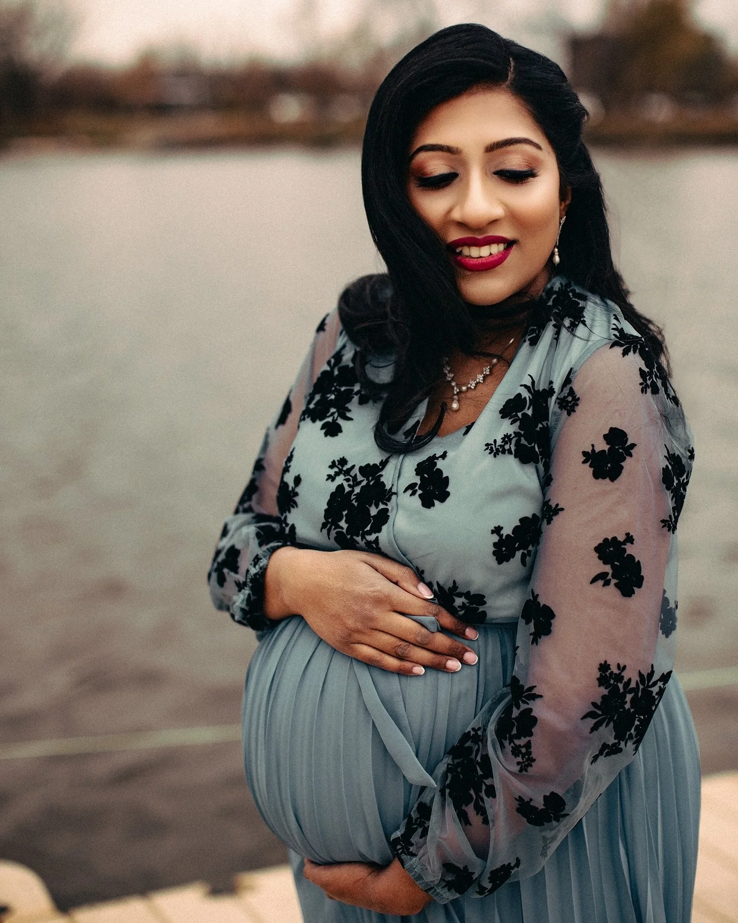 I&rsquo;ve probably said this a million times but I wish I did maternity photos for my first and second pregnancies. I wish I had photos that beautifully captured that time of my life. I would love to look back at them. I did some during the third pr