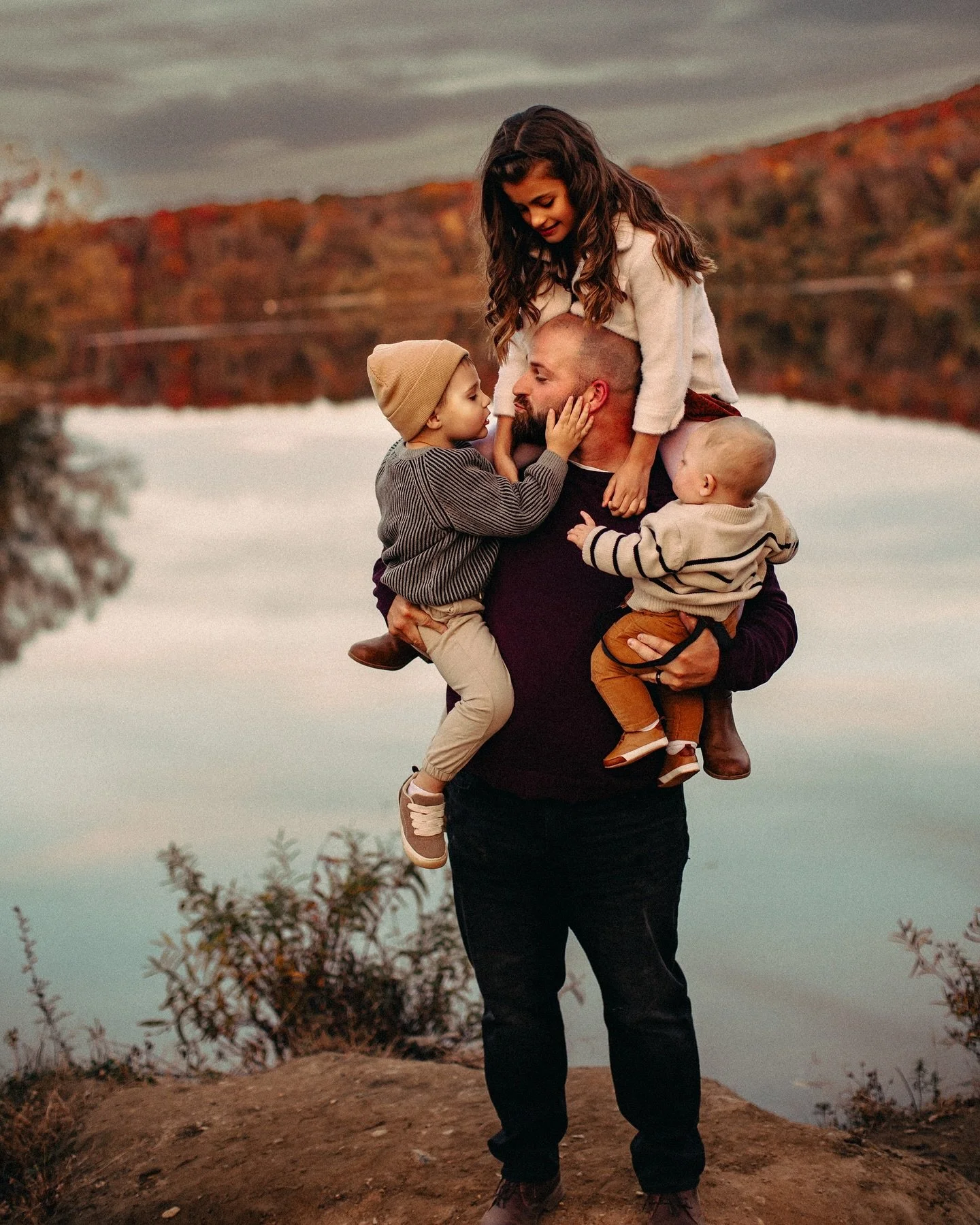 Let&rsquo;s hear it for all the hands on dads out there. I love to see it! 

#njfamily #newjerseyfamilyphotographer #njfamilyphotographer #njfamilyphotography #capturethemoment #allheartaccess #thesincerestoryteller #childrenseemagic #childhoodunplug